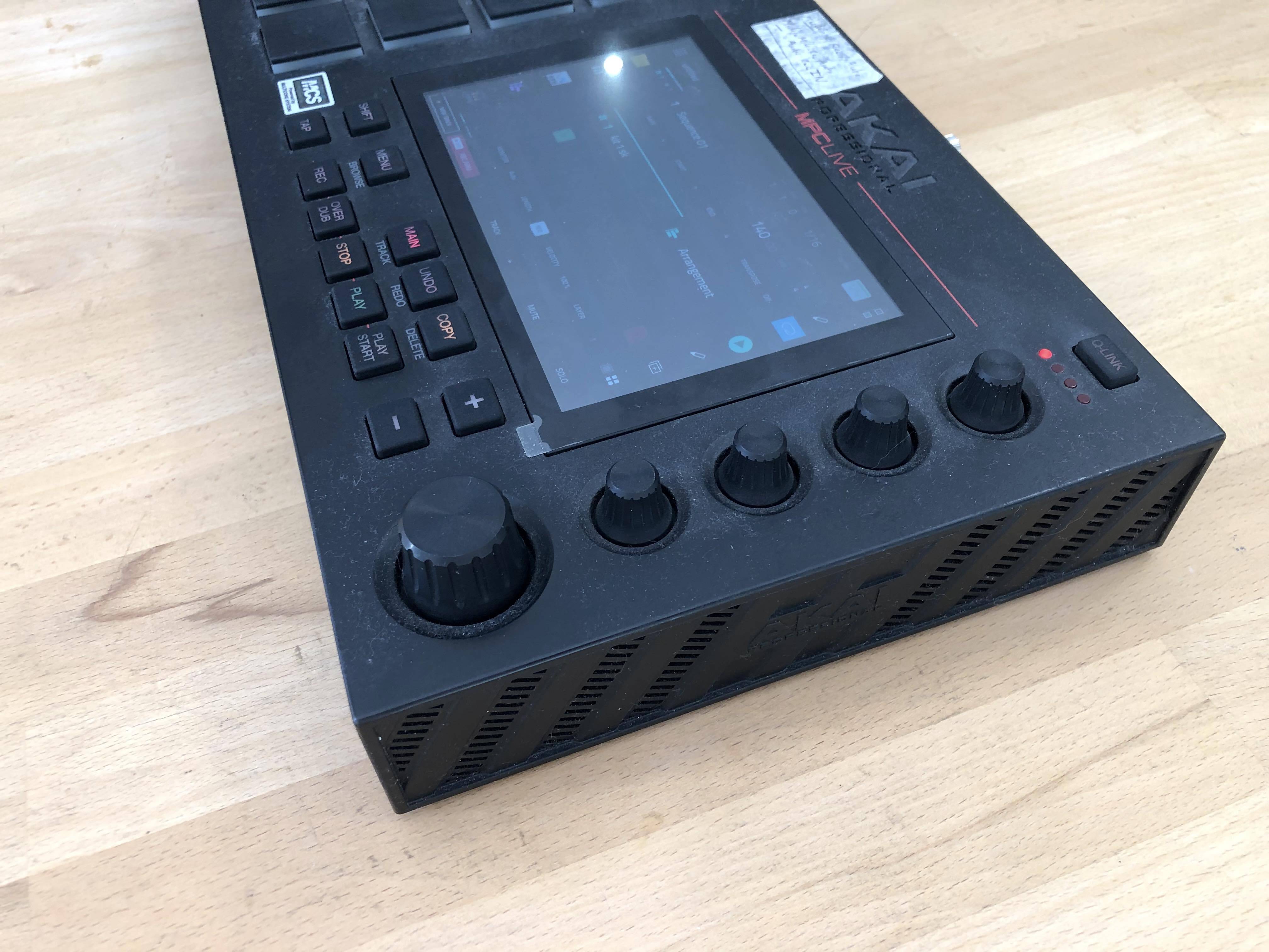 Akai Professional MPC Live (98364)