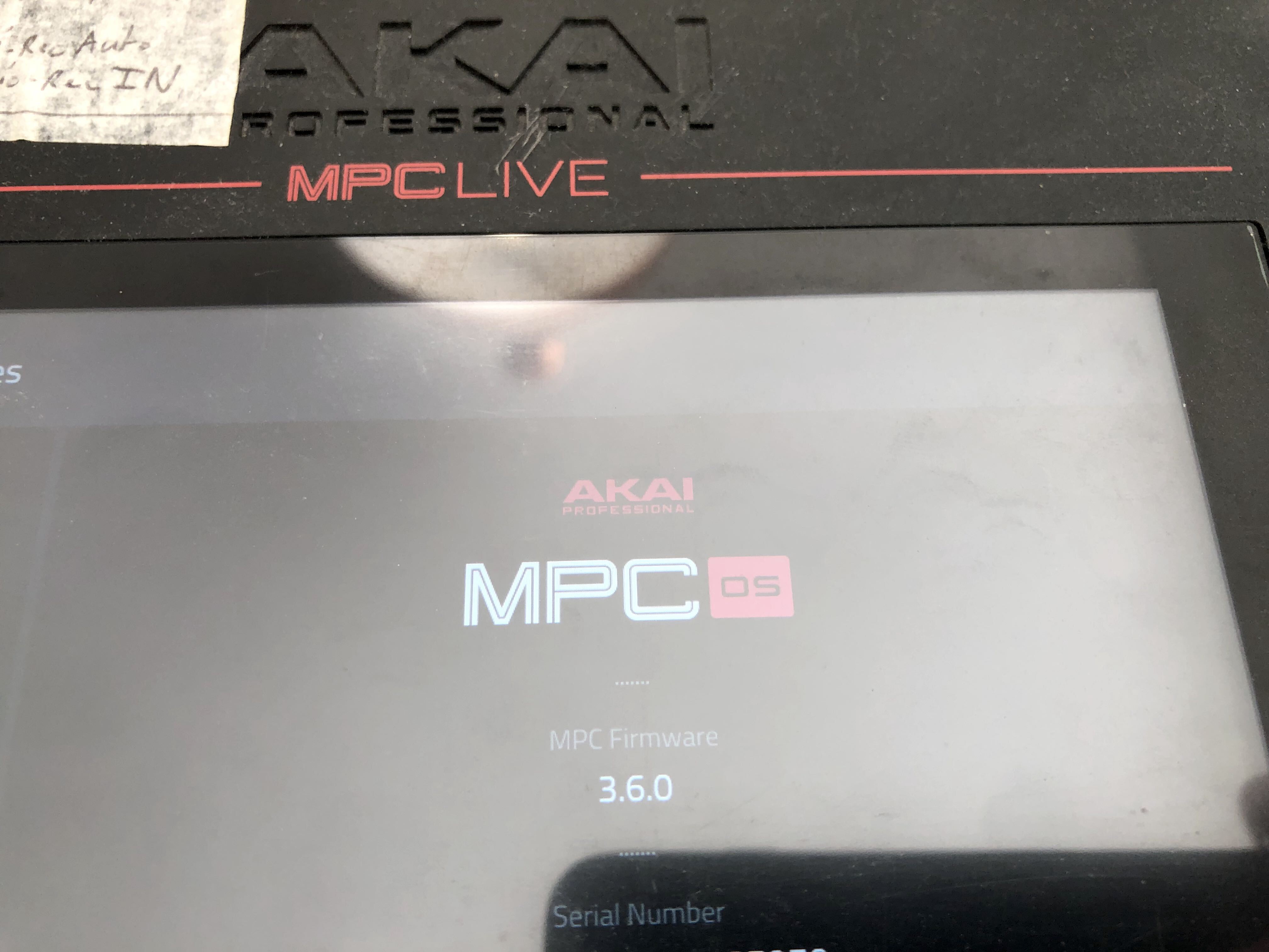Akai Professional MPC Live (28241)