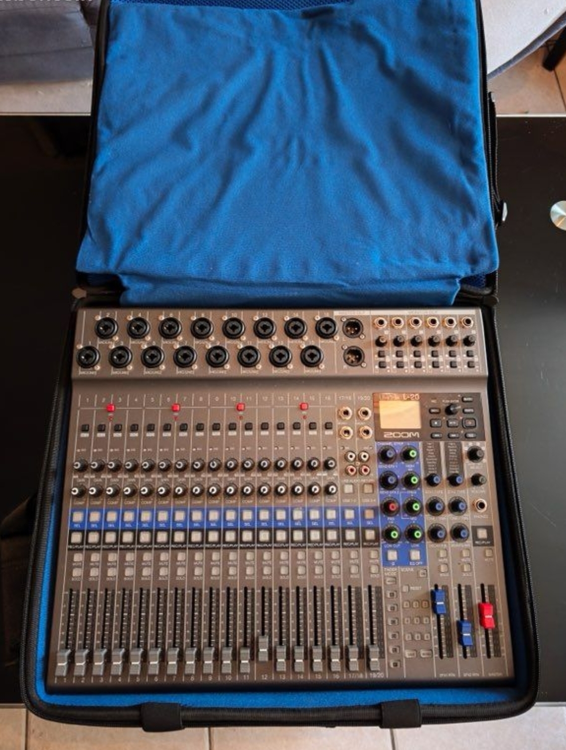 Zoom LiveTrak L-20 (67255)