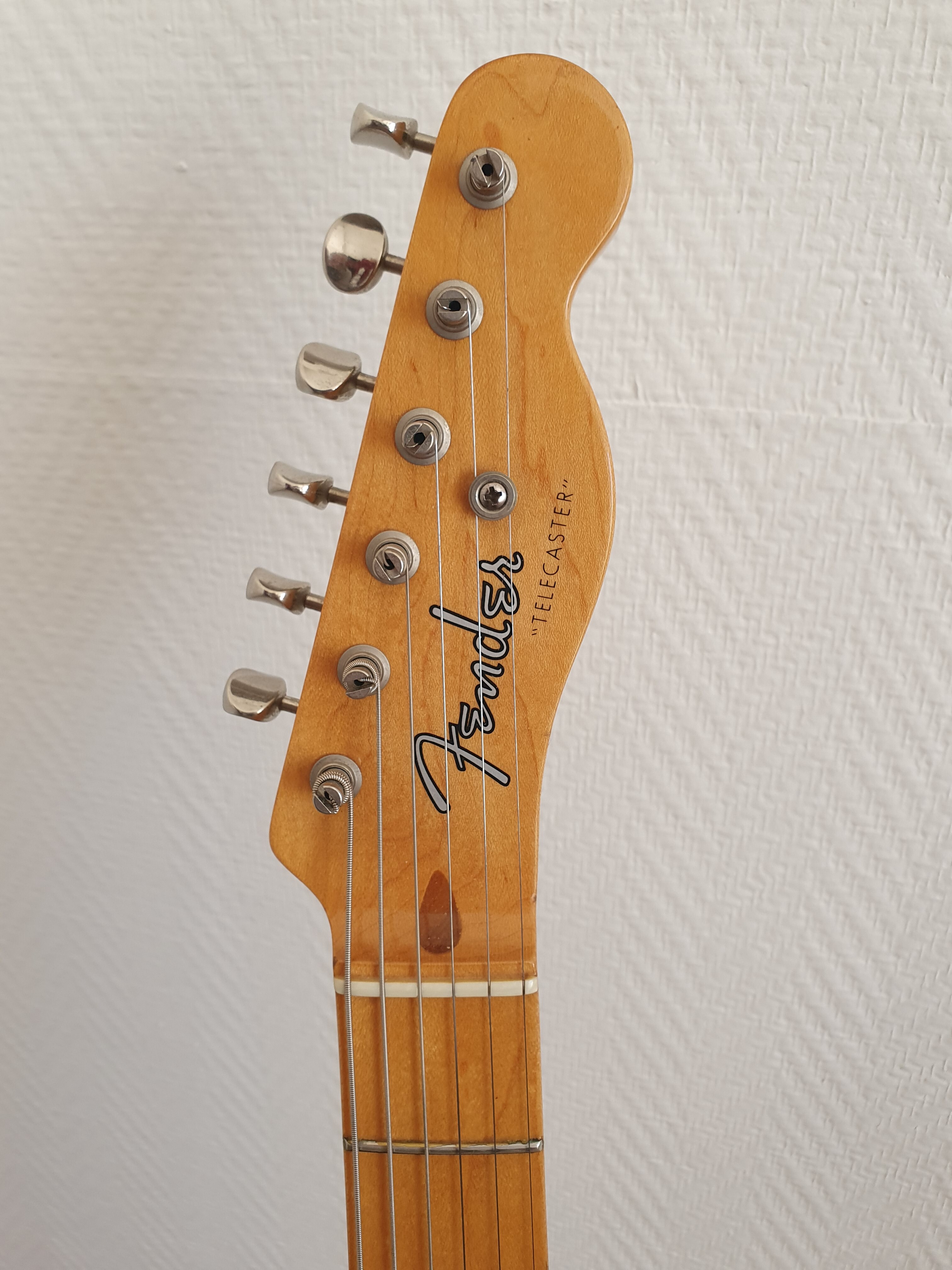 Fender Vintage Hot Rod '52 Telecaster (28567)