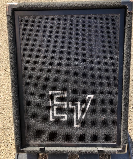 Vends Electro Voice FM 1202