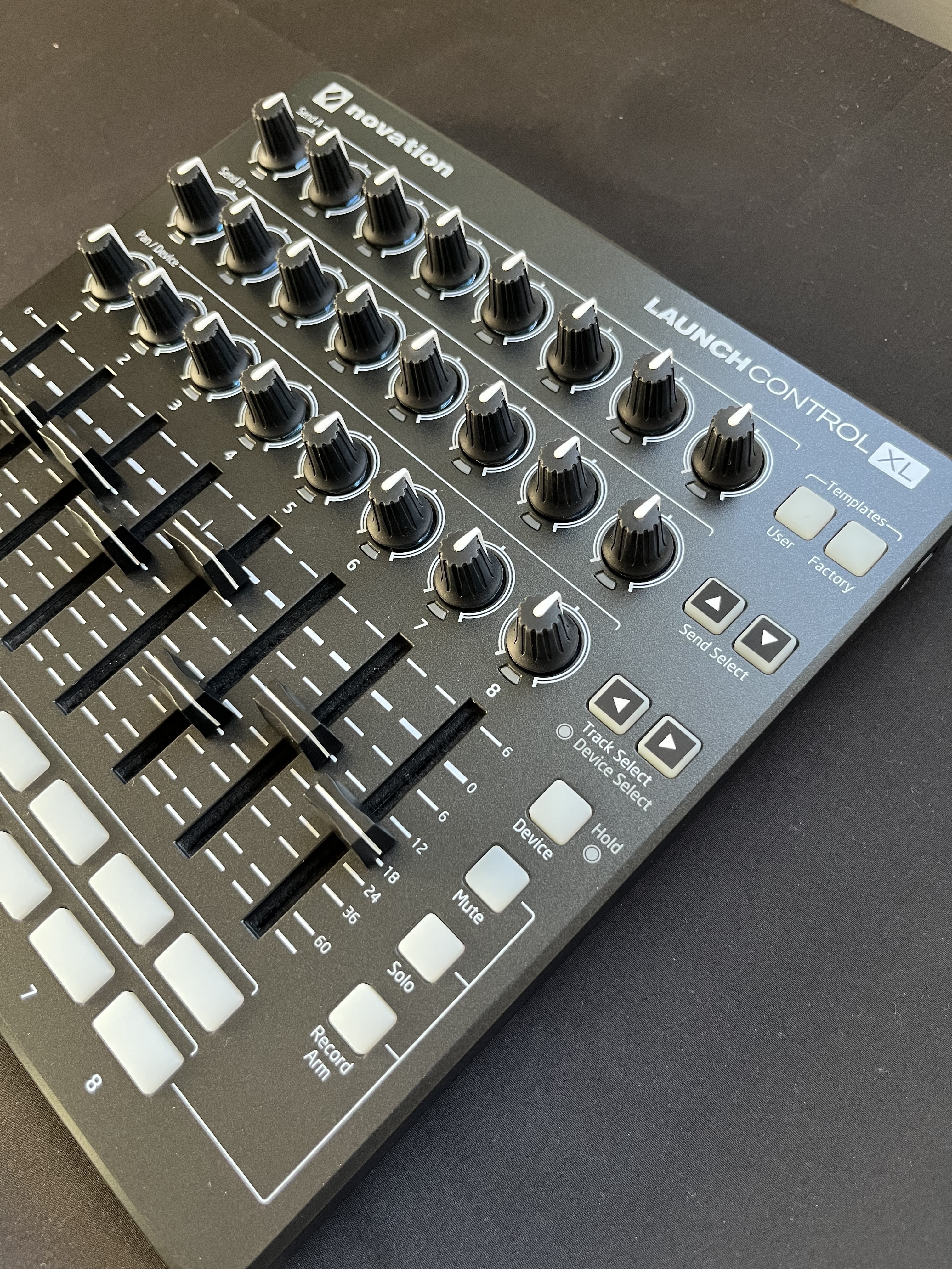 Novation Launch Control XL MK2 (36074)