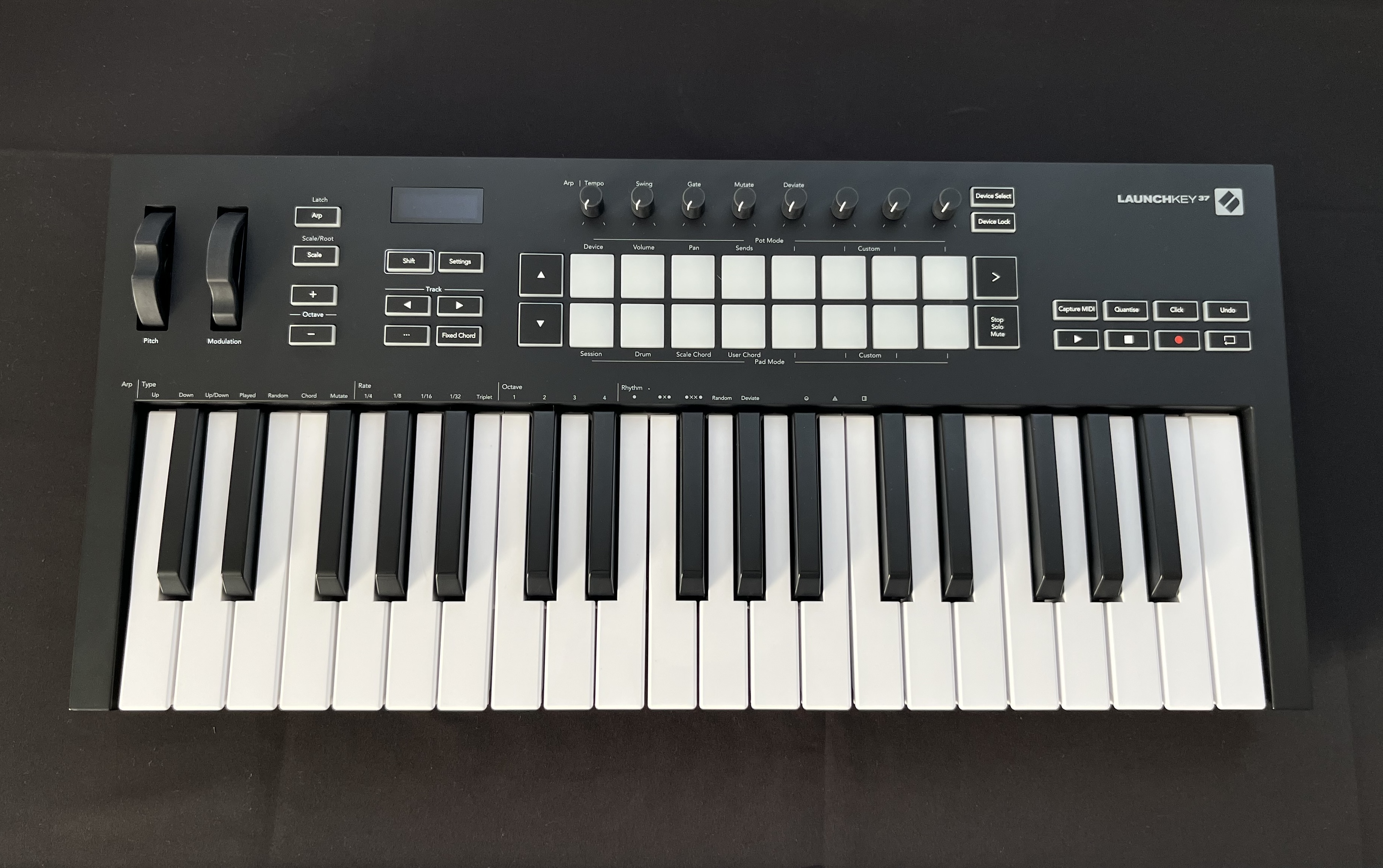 Vends Novation Launchkey 37 MK3