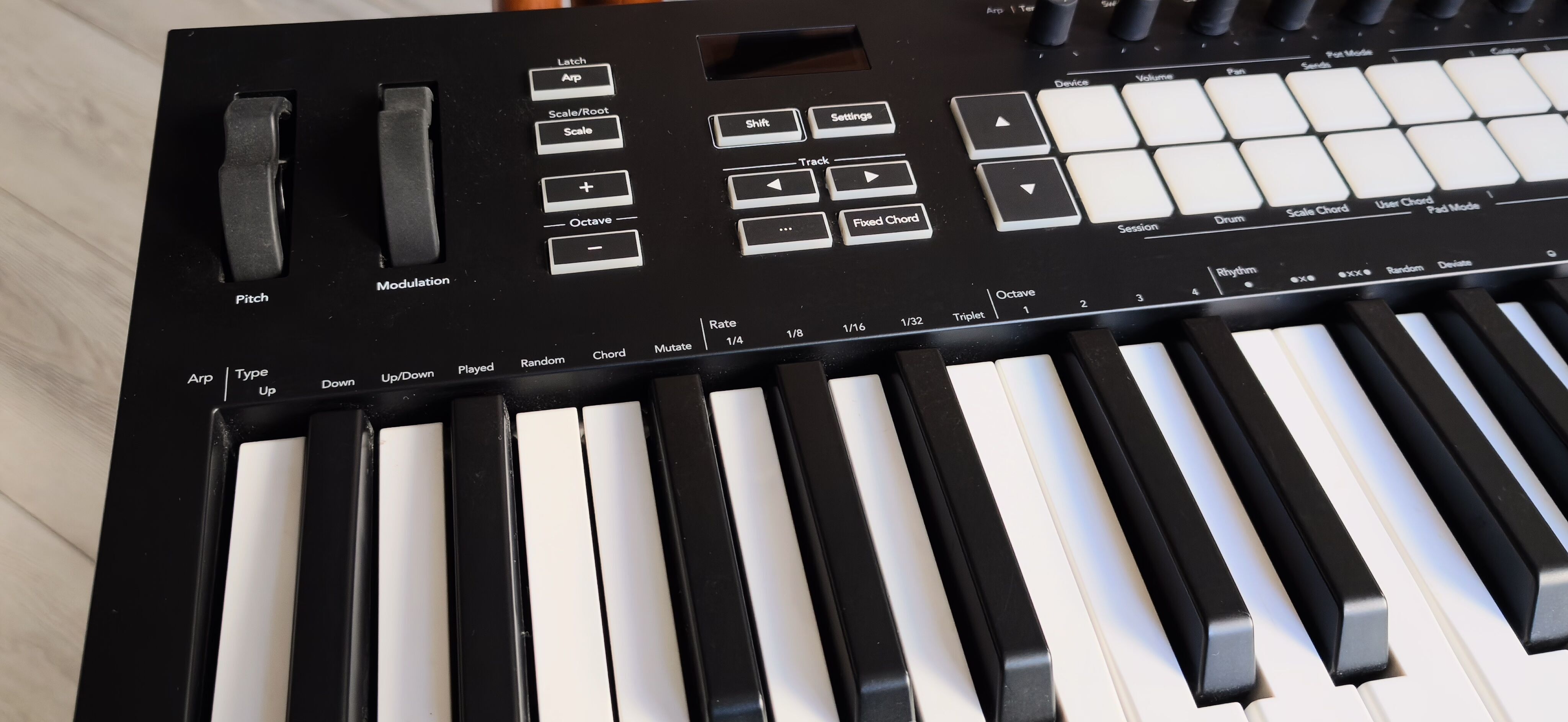 Novation Launchkey 37 MK3 (8704)