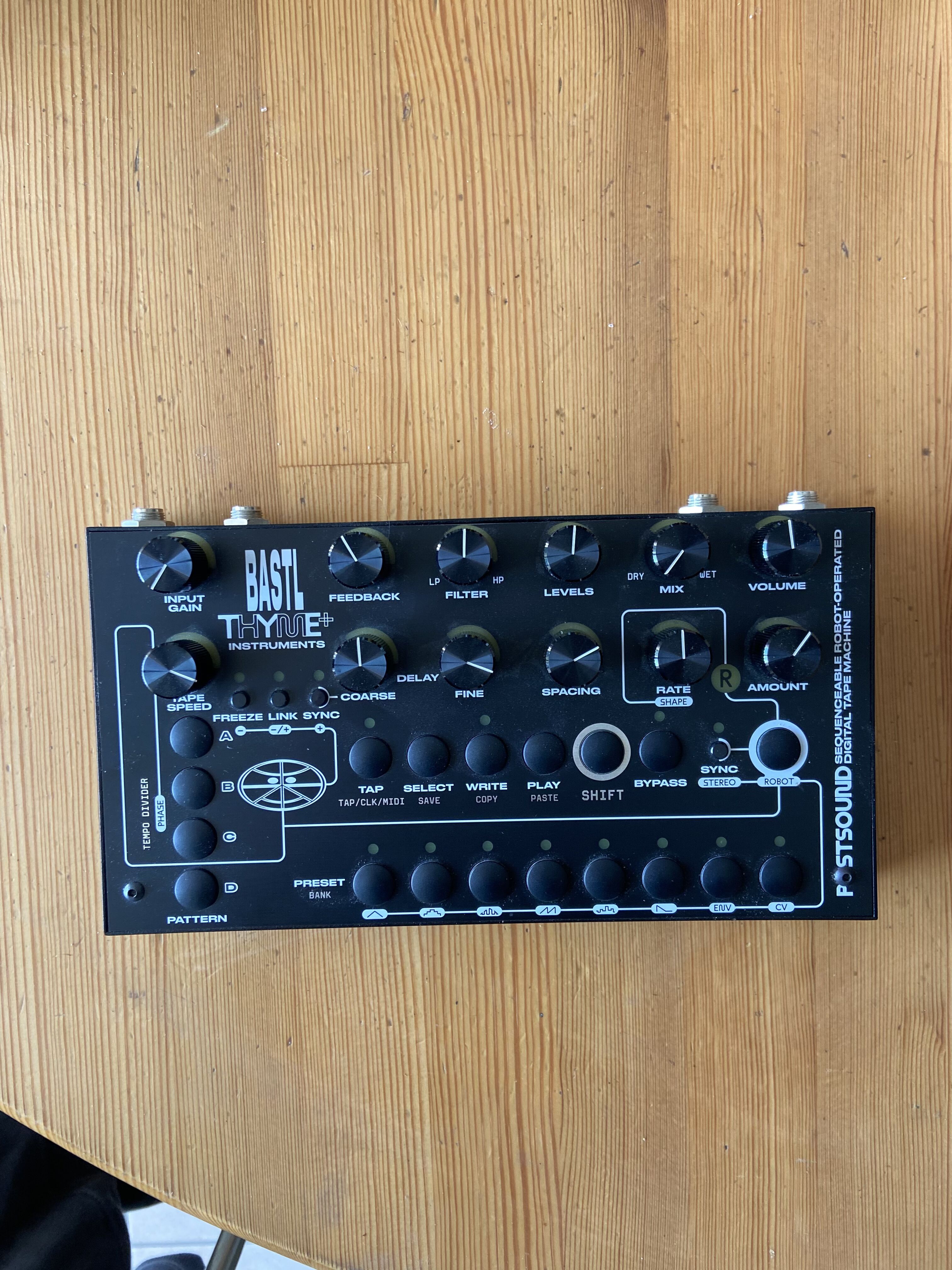 Vends Bastl Instruments Thyme+ comme neuf 