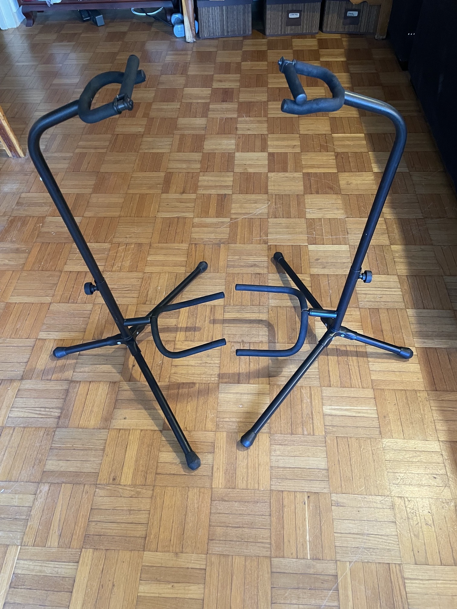 Vends 2 stands de guitare Rockstands by Warwick