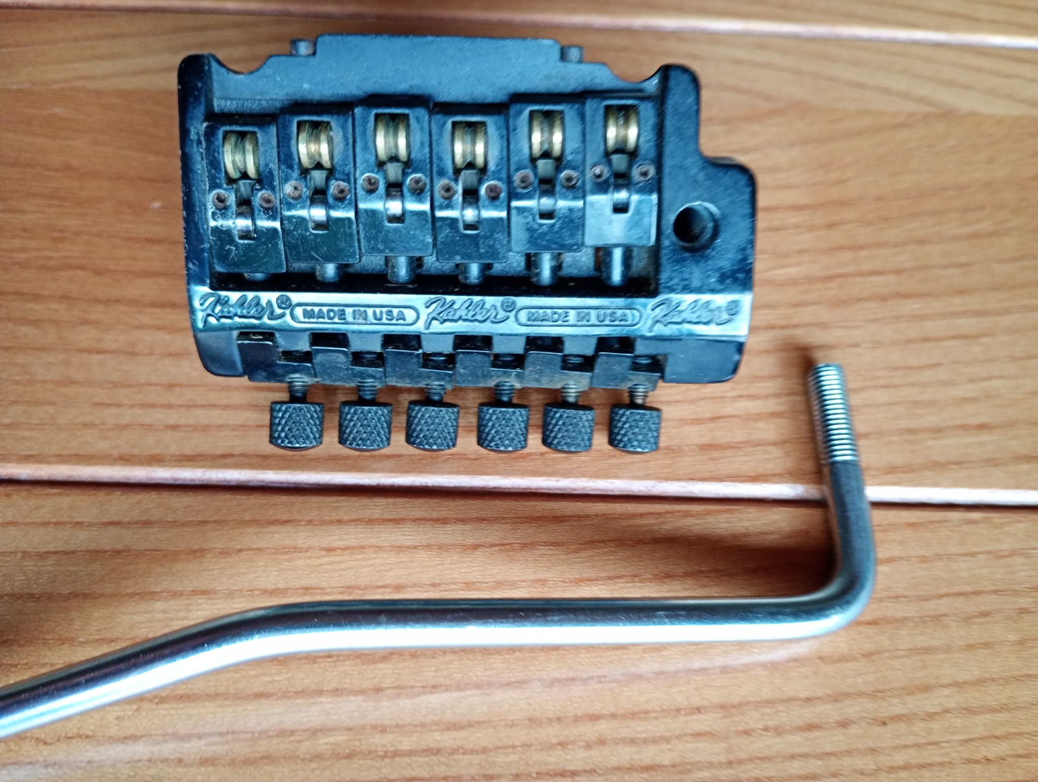 Vends vibrato tremolo Kahler 2520 de 1987
