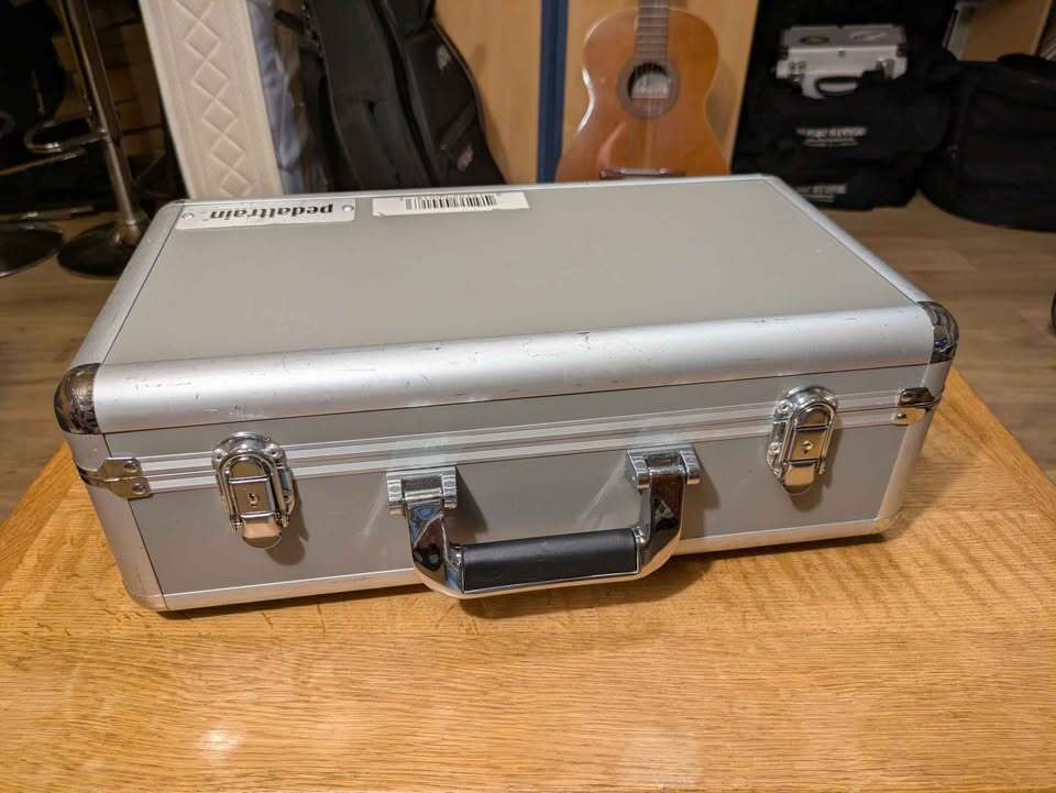 Vends Pedaltrain Metro 16 HC