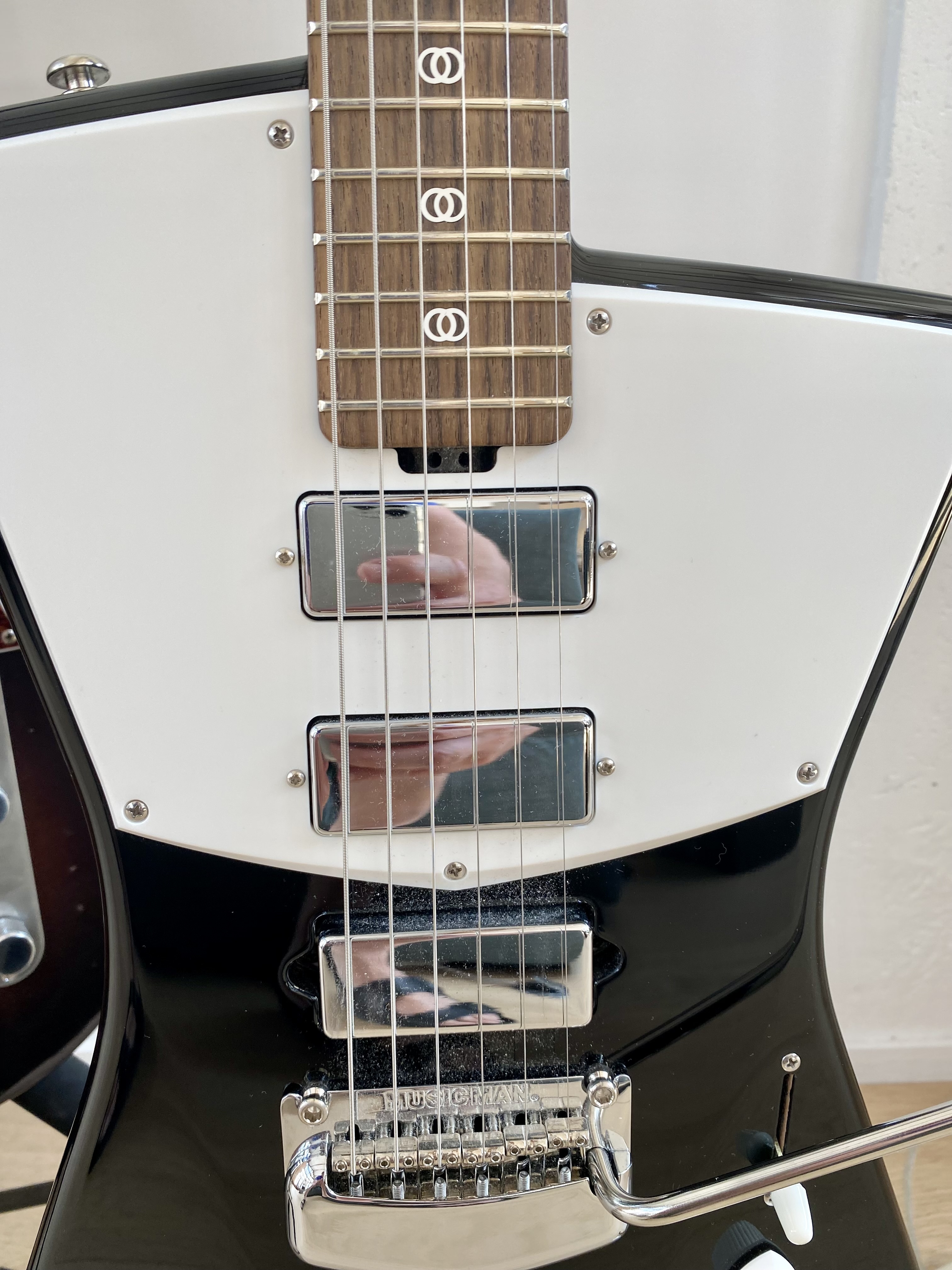 Music Man St. Vincent Signature (2018) (65027)