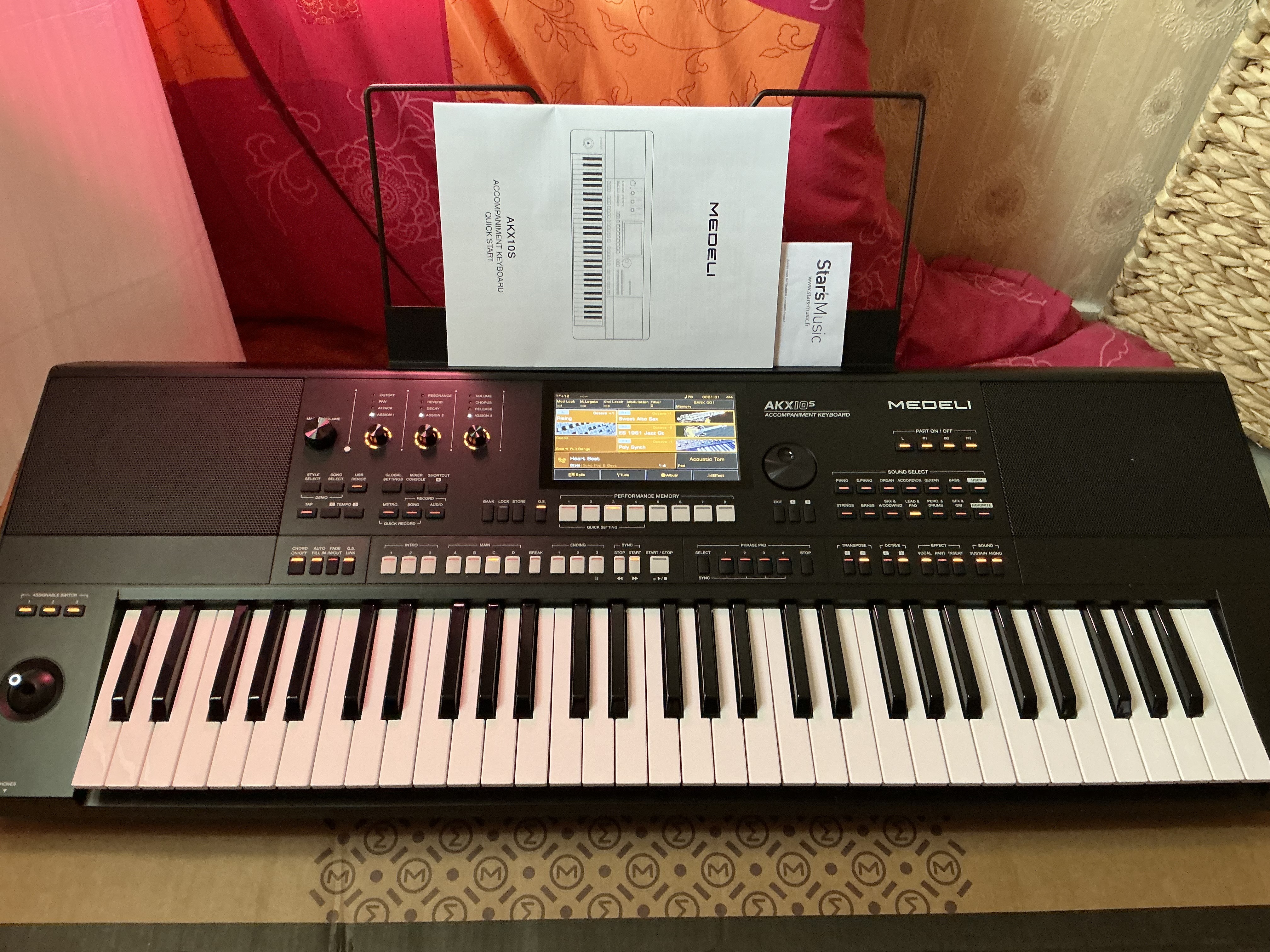 Vends Nouvel Arrangeur Medeli Akx10S Sur Paris