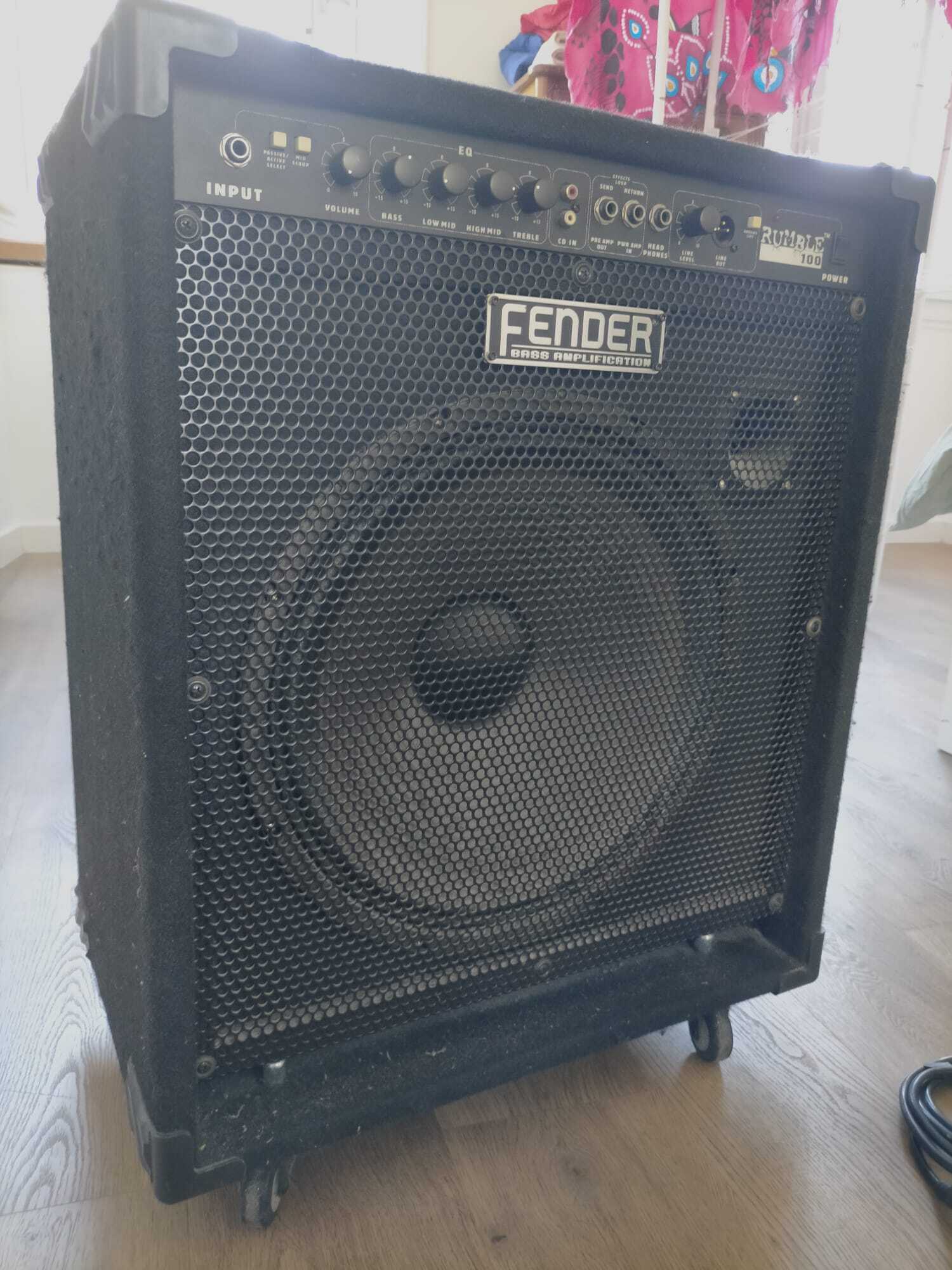 Vends ampli basse Fender Rumble 100
