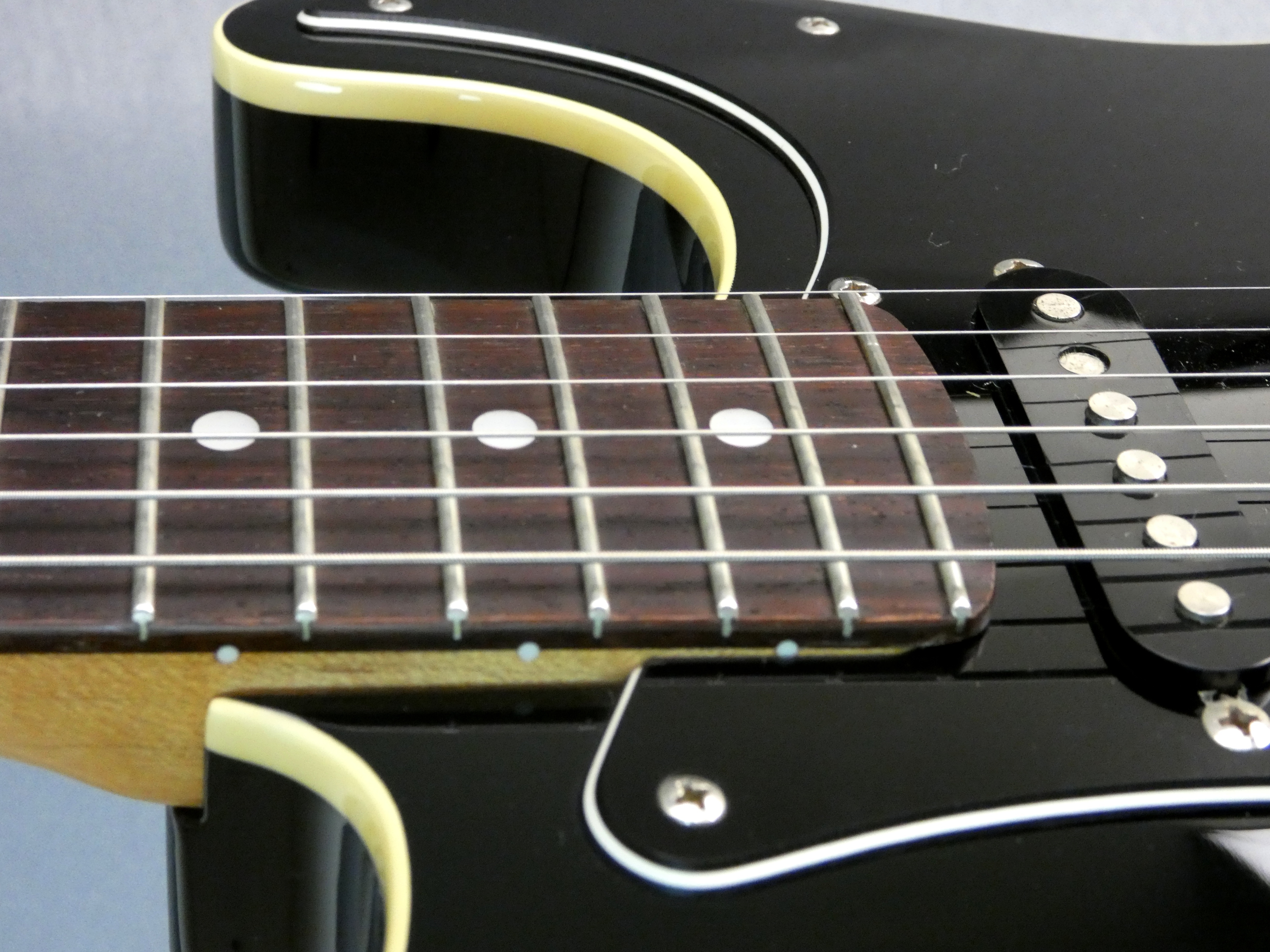 fender stratocaster aerodyne ast-65 japon japan (2)