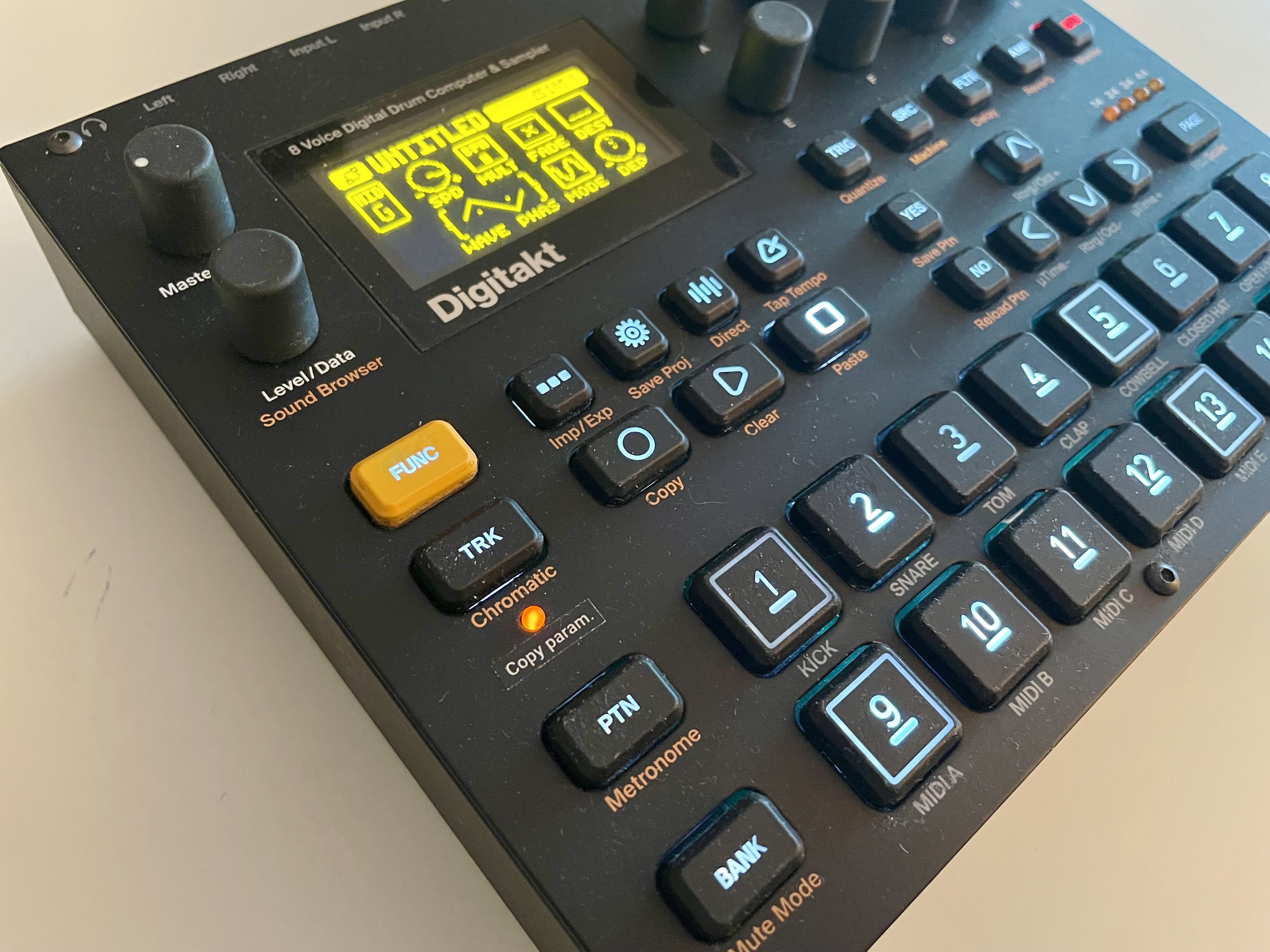 Digitakt 1 + myVolts Ripcord + câble MIDI