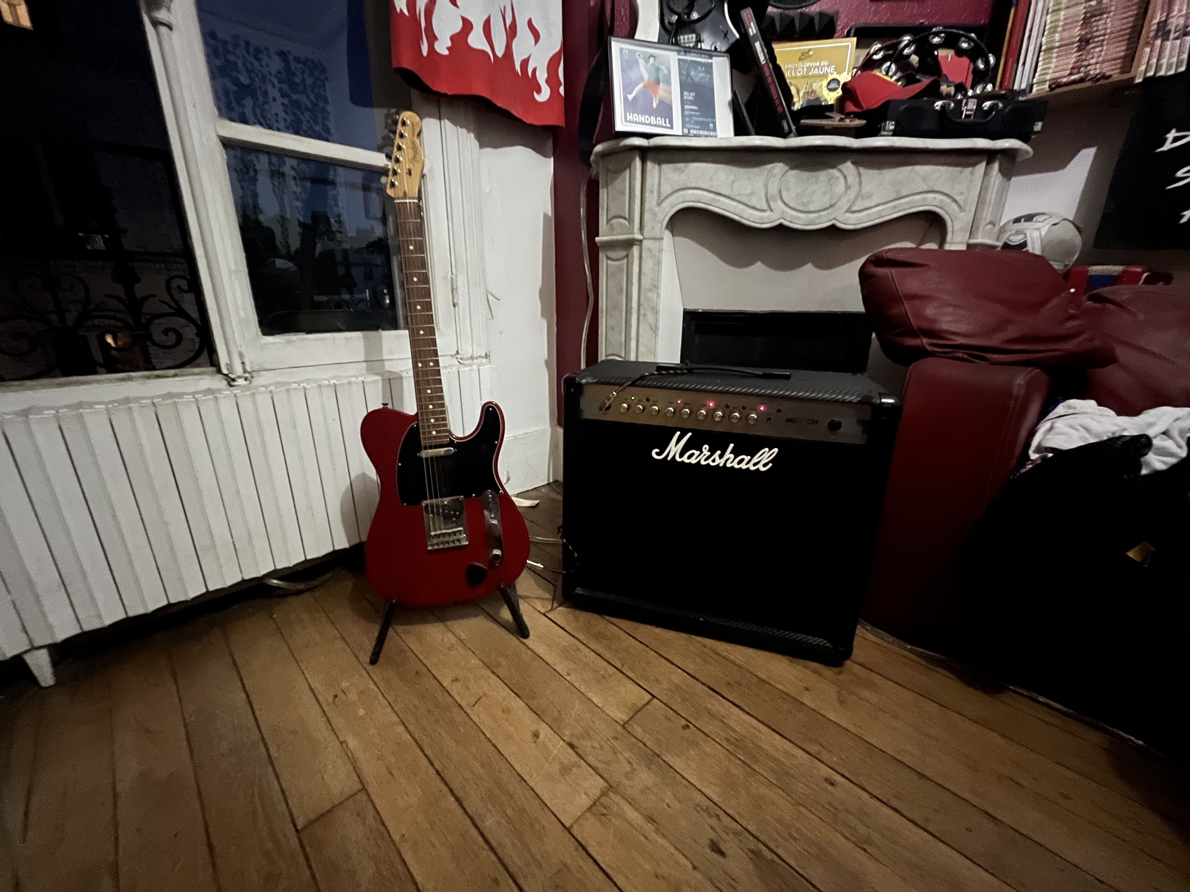 Ampli guitare Marshall MG101CFX – 100 W, 4 canaux, effets