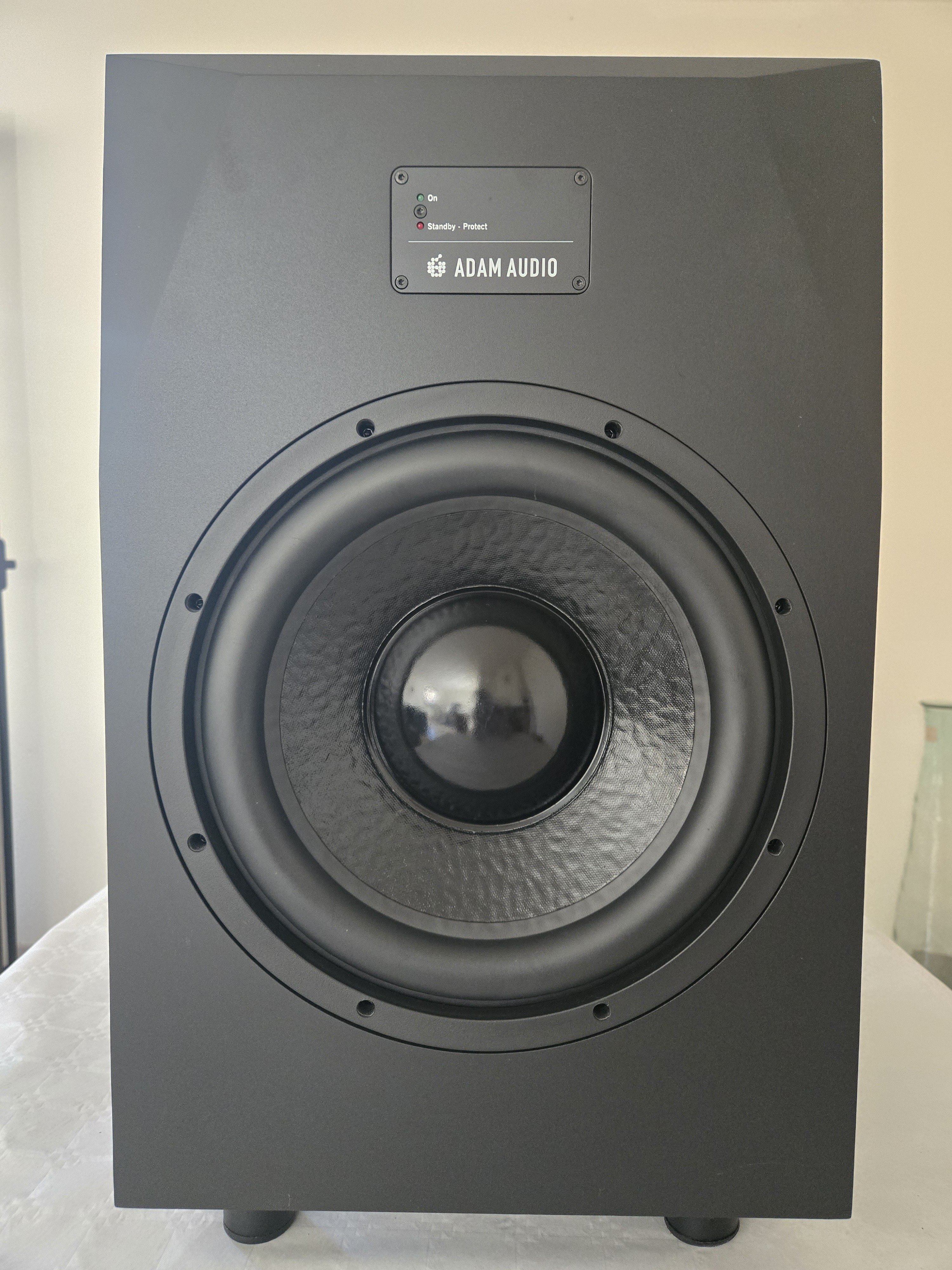 Adam audio sub 12