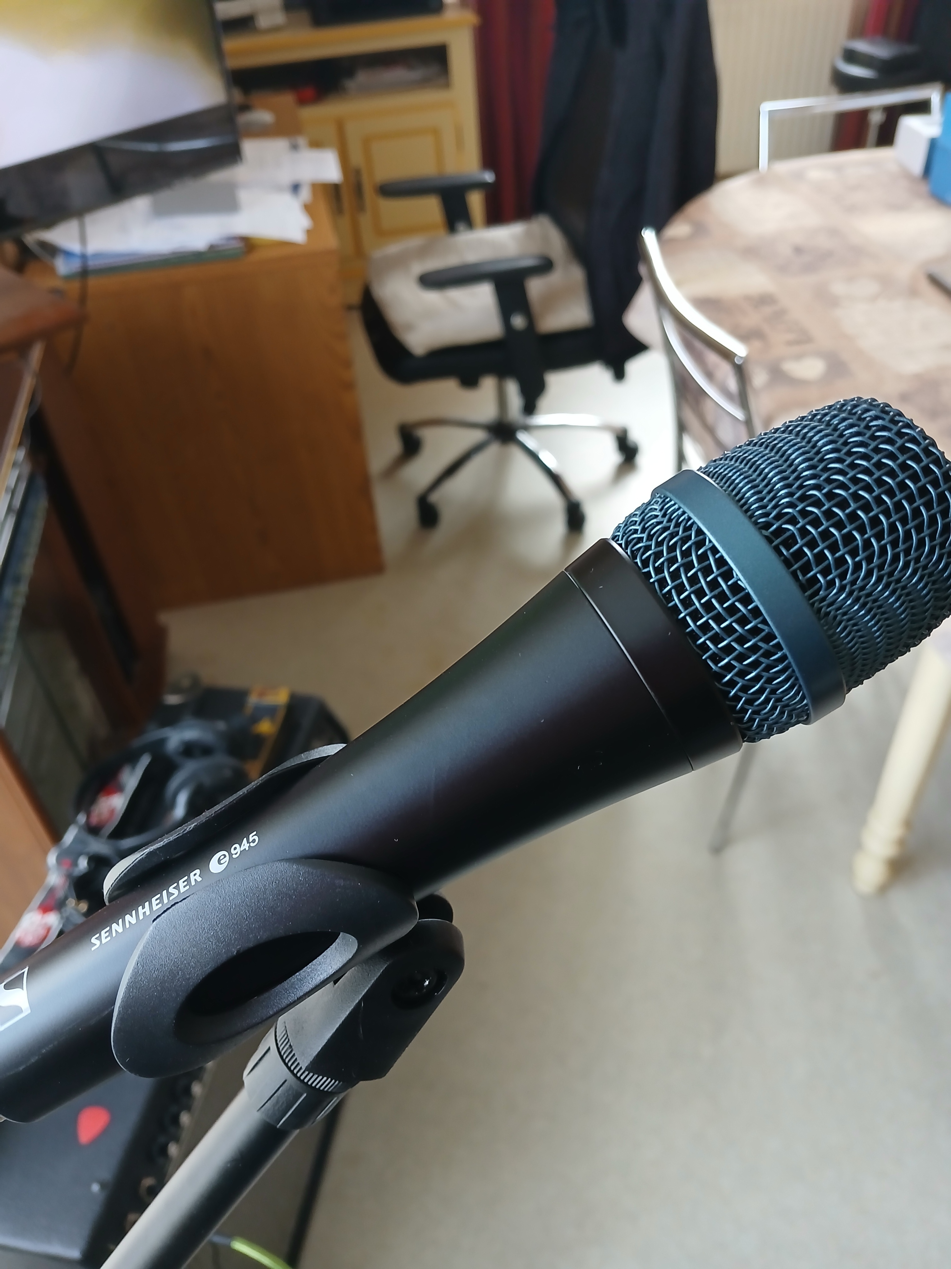 Micro Sennheiser e 945