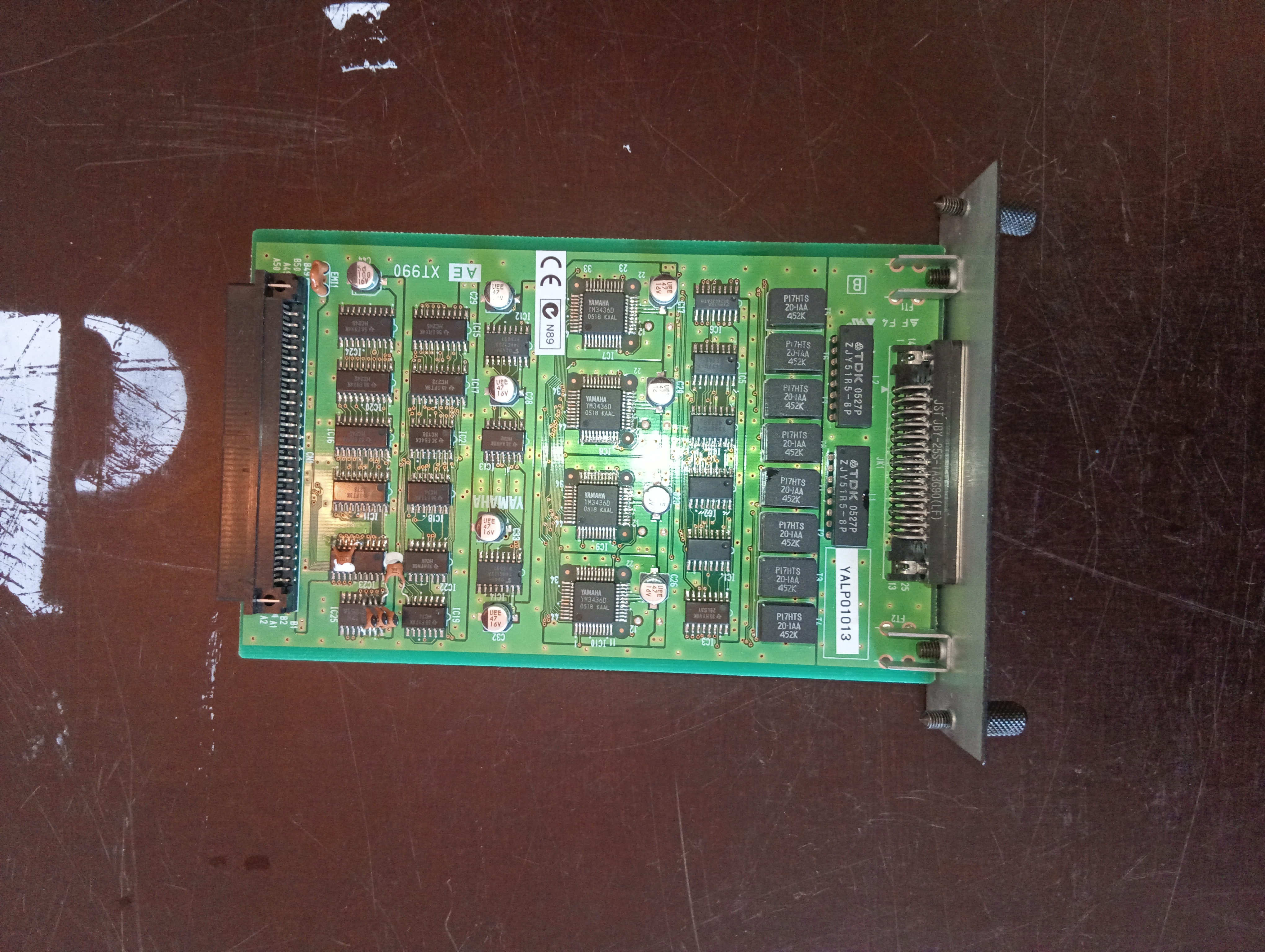 CARTE D'EXTENSION YAMAHA MY8-AE - 01 - HAUT