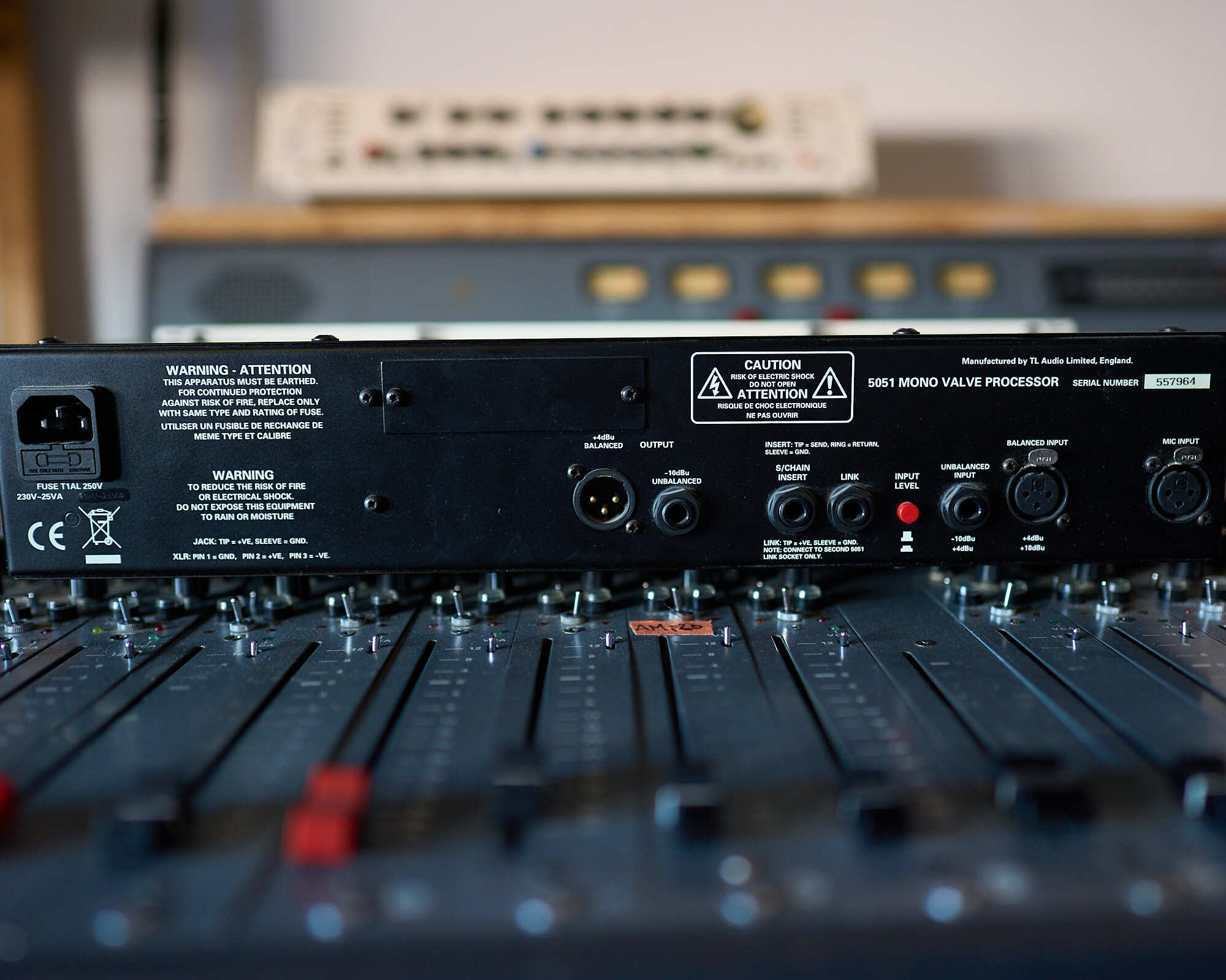 TL audio Ivory 11