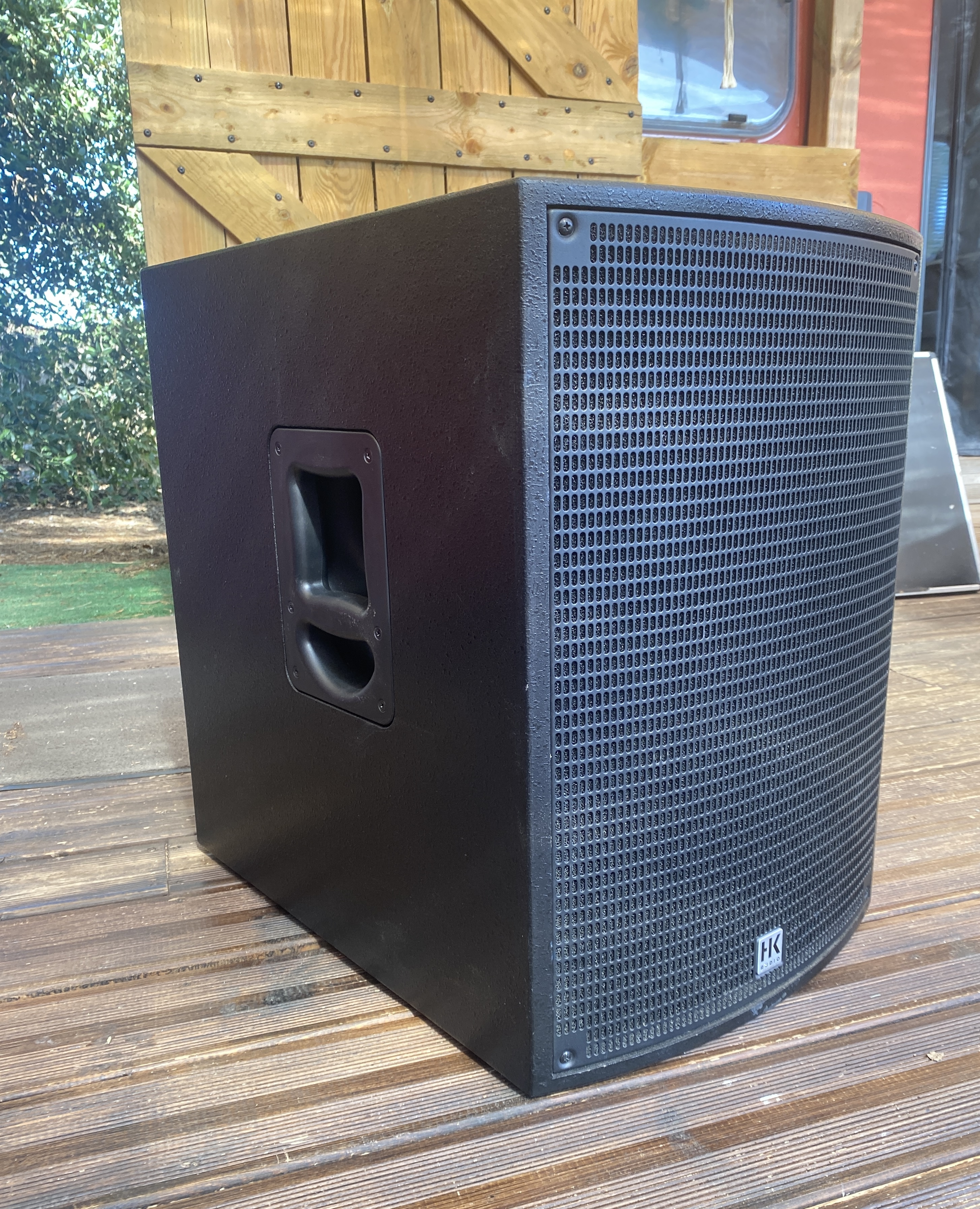 Vends HK AUDIO SONAR 115 SUB D – Caisson de basse actif 15” – 1500W