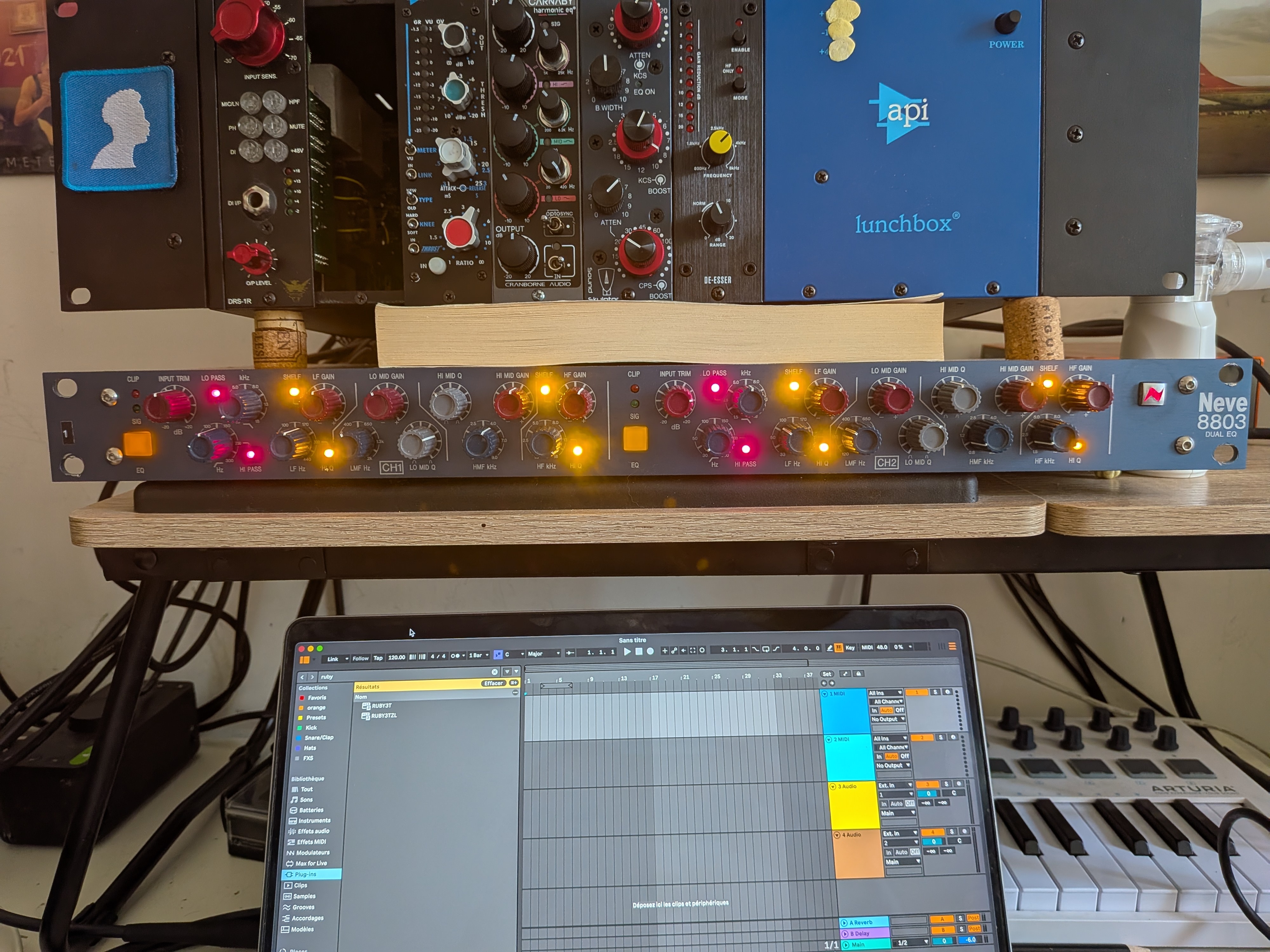 Affaire ! Neve 8803 état comme neuf. 