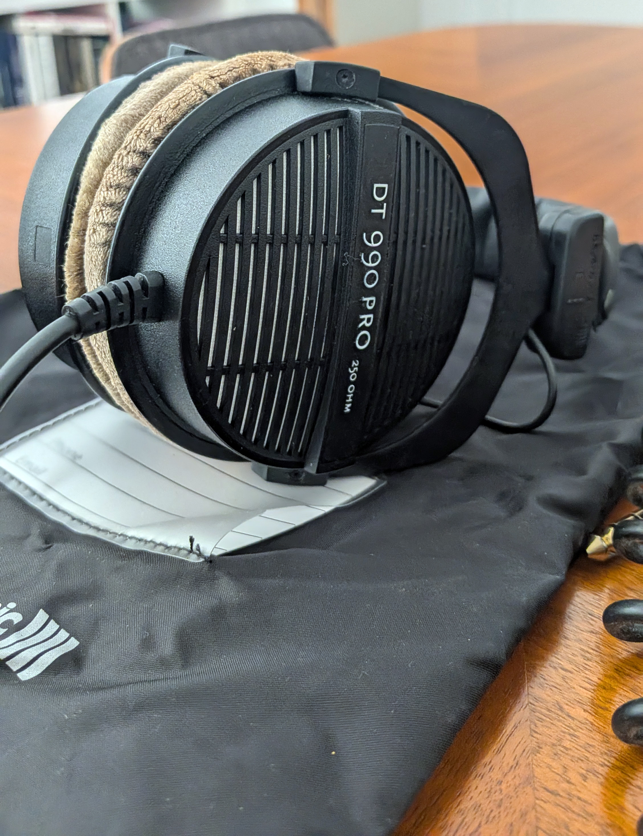 Beyerdynamic DT 990 Pro (45561)
