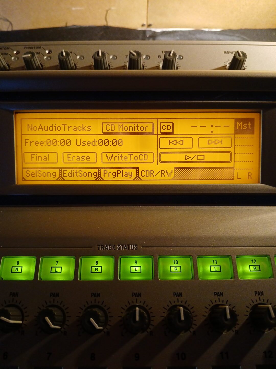 image-1790236974912