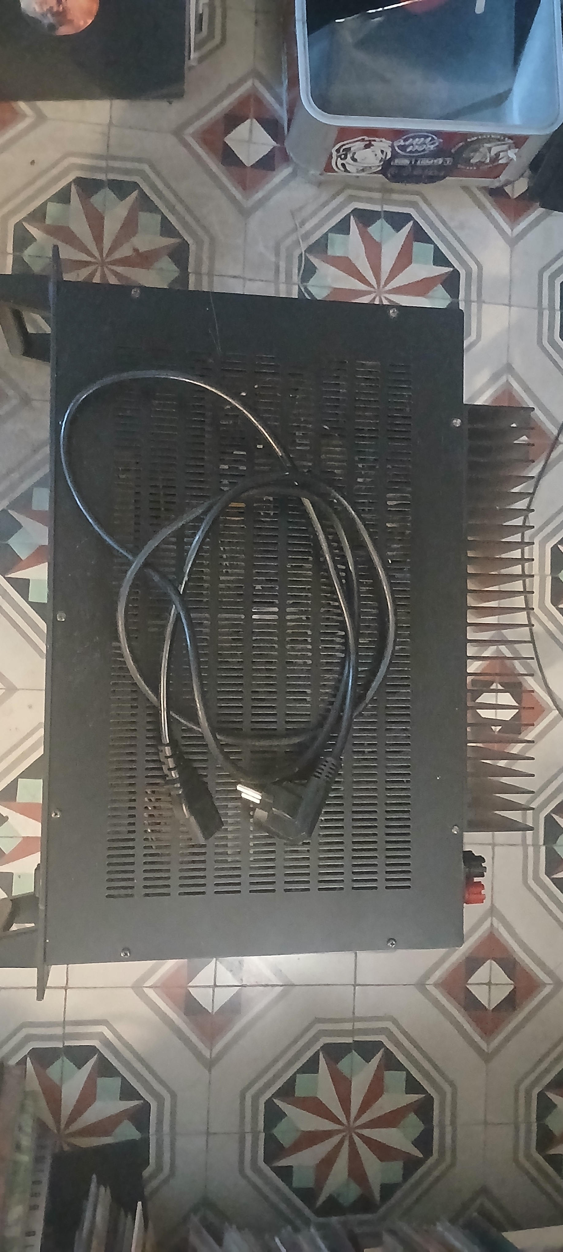 Vends amplificateur inter'M R 600. Très bon état
