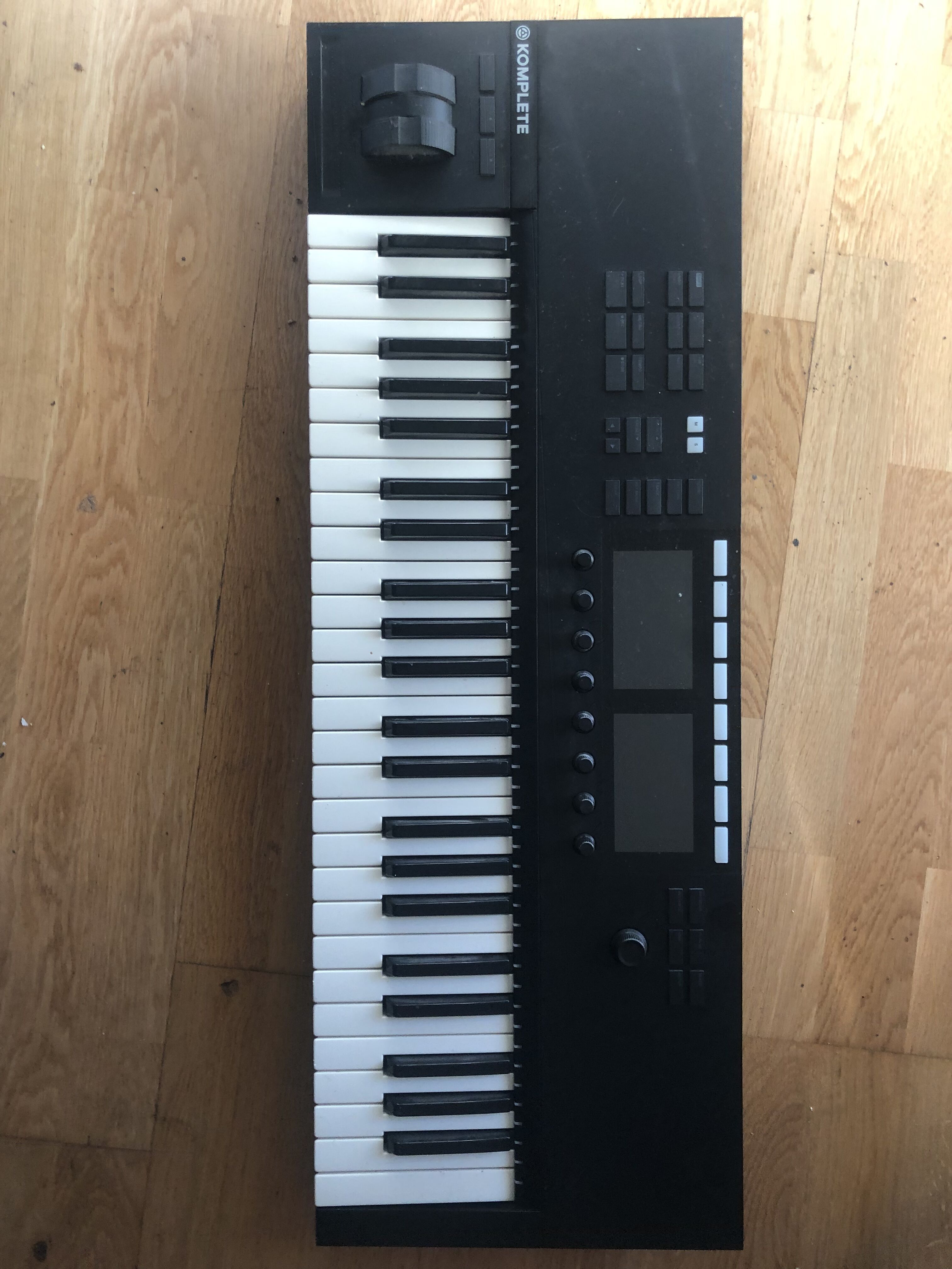 Vends Clavier Native Instruments Komplete Kontrol S49 mk2