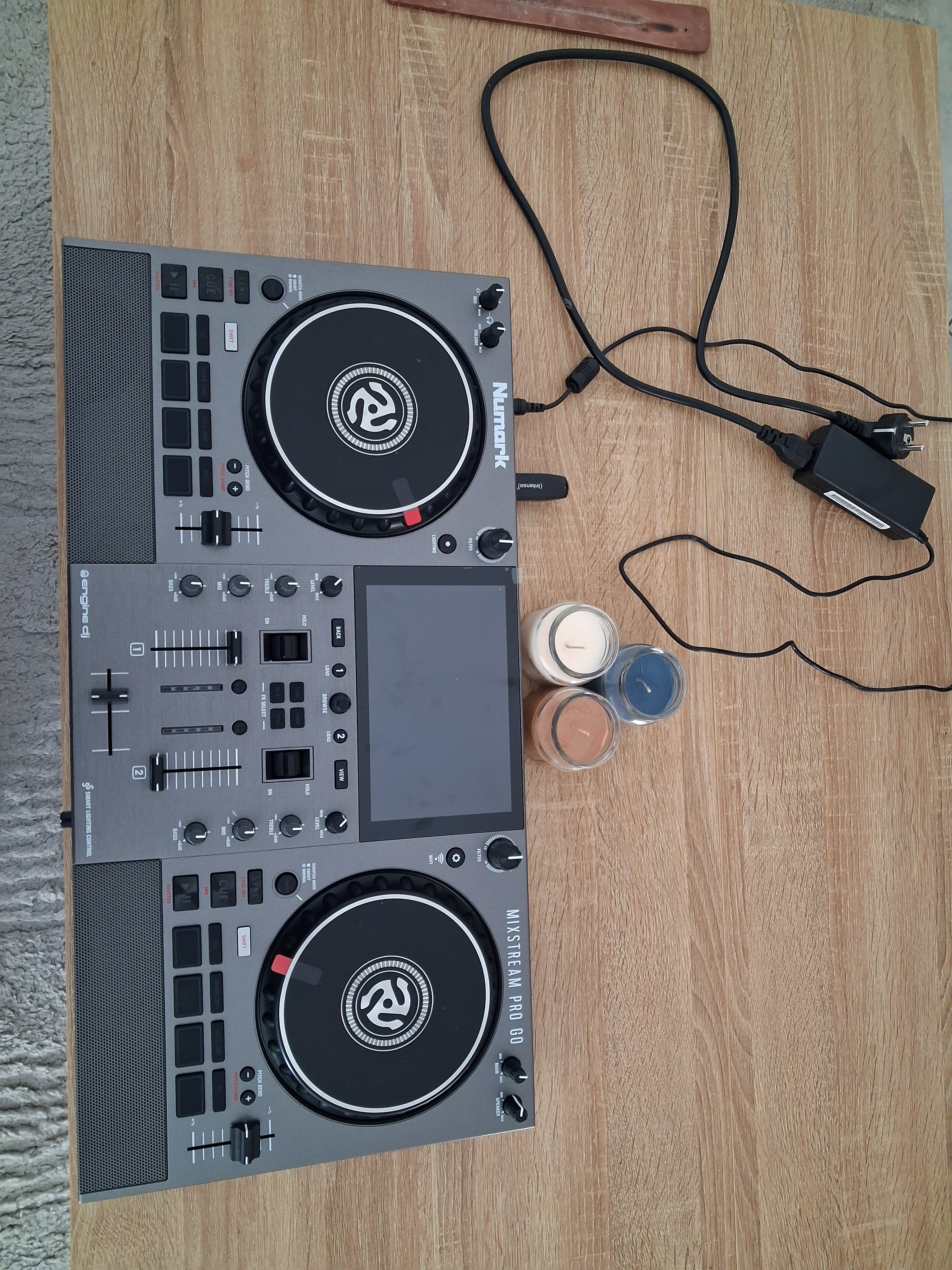 Numark Mixstream Pro Go comme neuf 