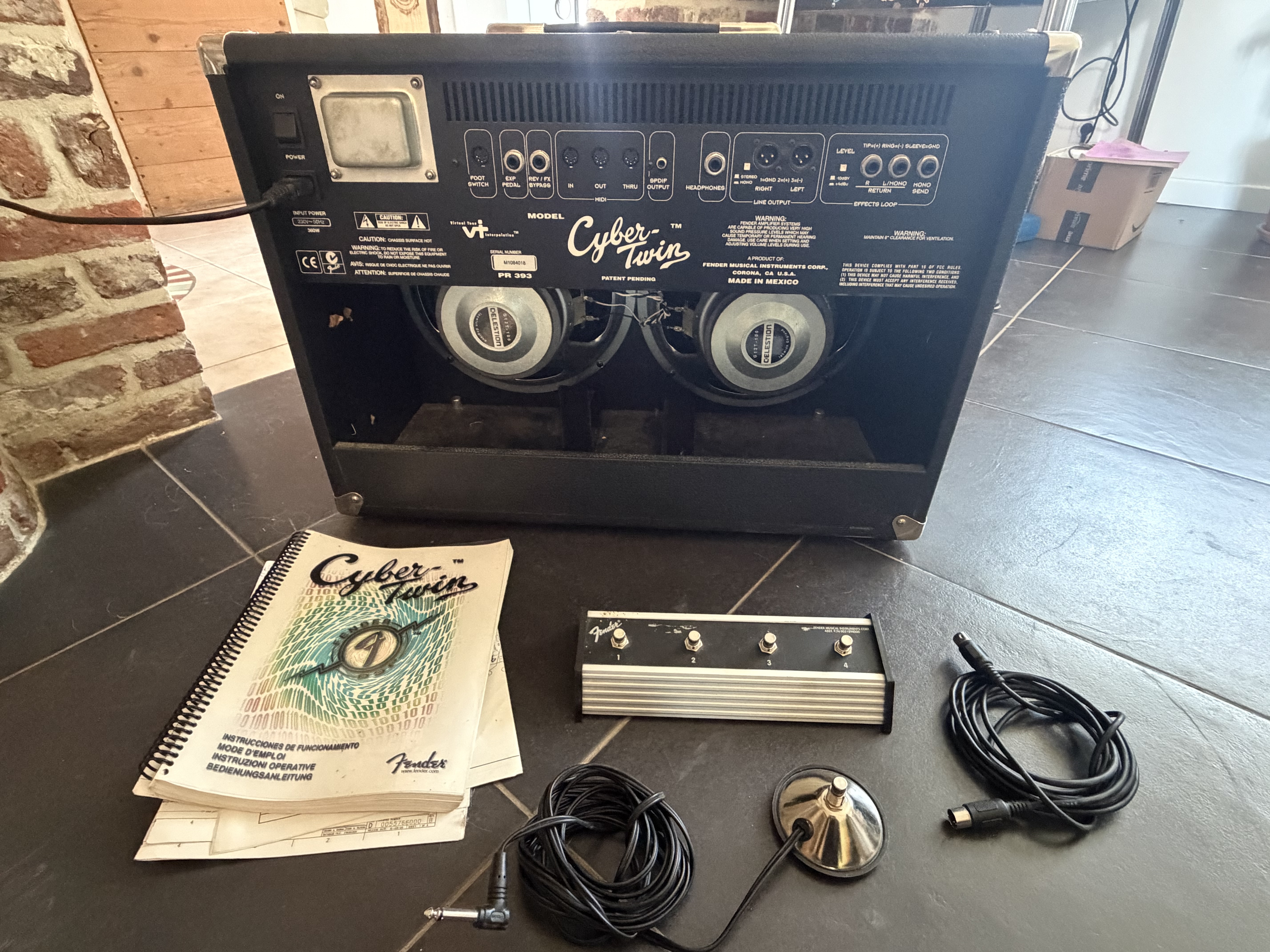 Fender Cyber-Twin Combo (89594)