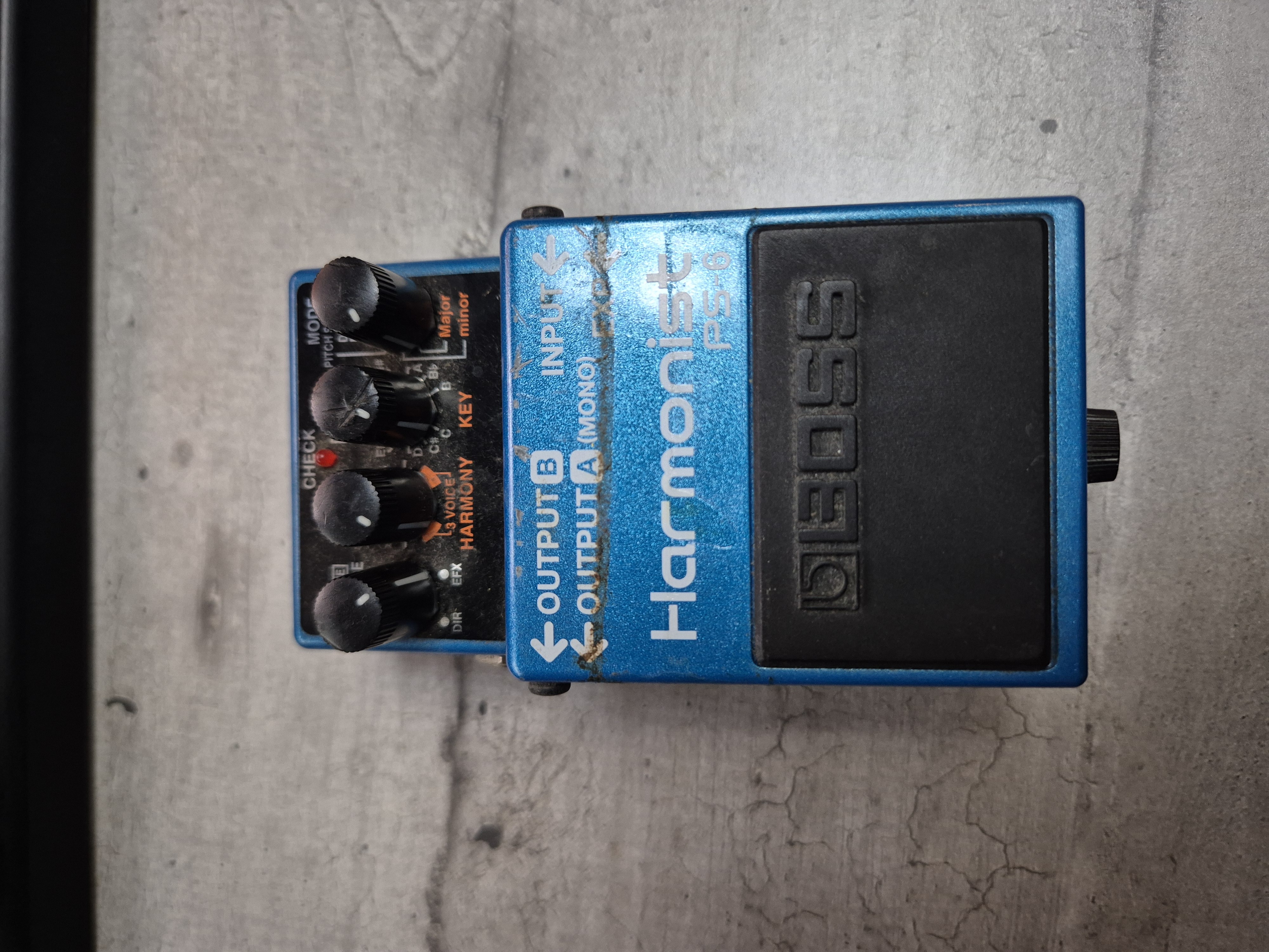 Vends Boss PS6