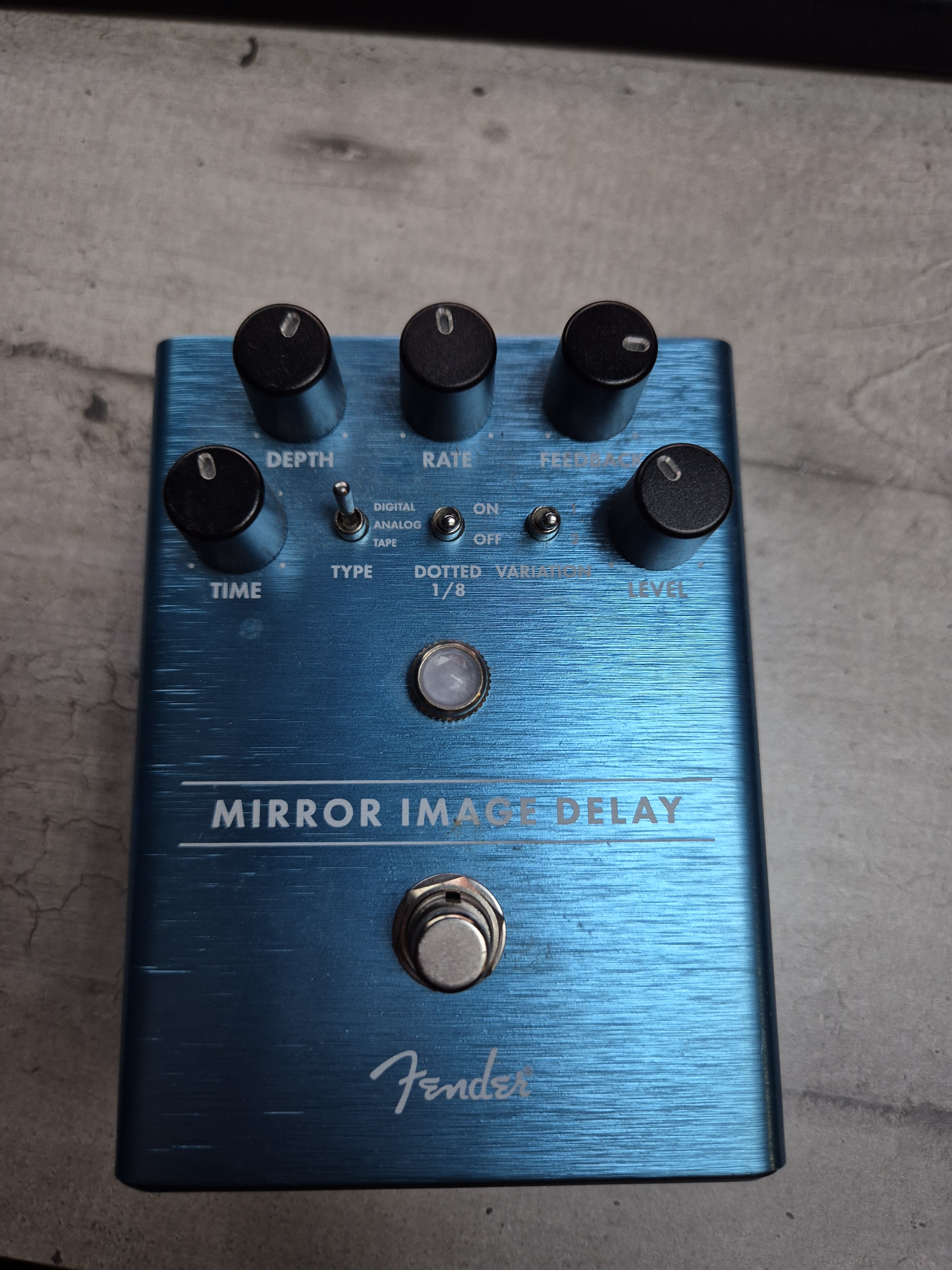 Fender Mirror Image Delay