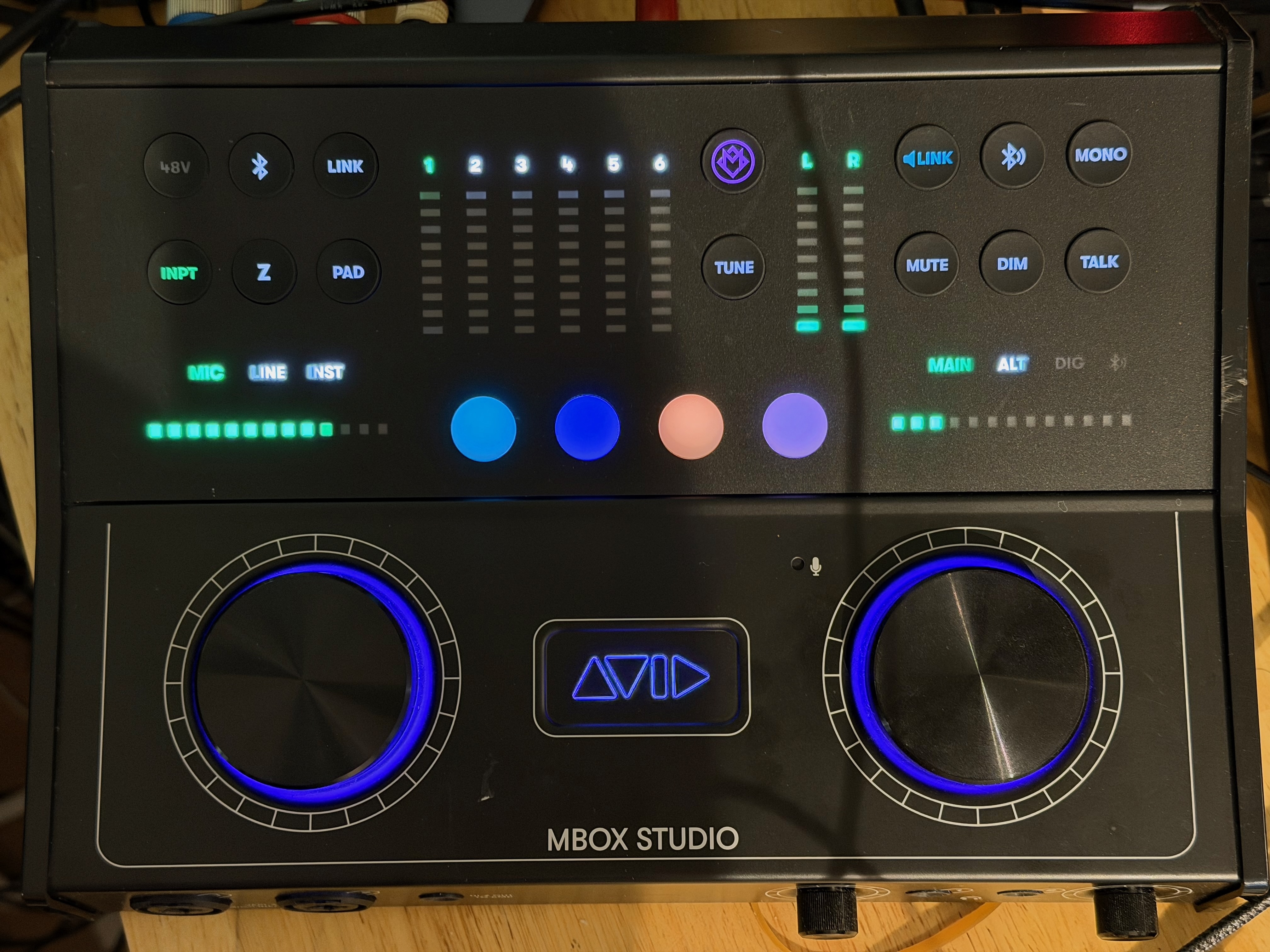 Avid MBOX Studio – Bon état – Carton d’origine
