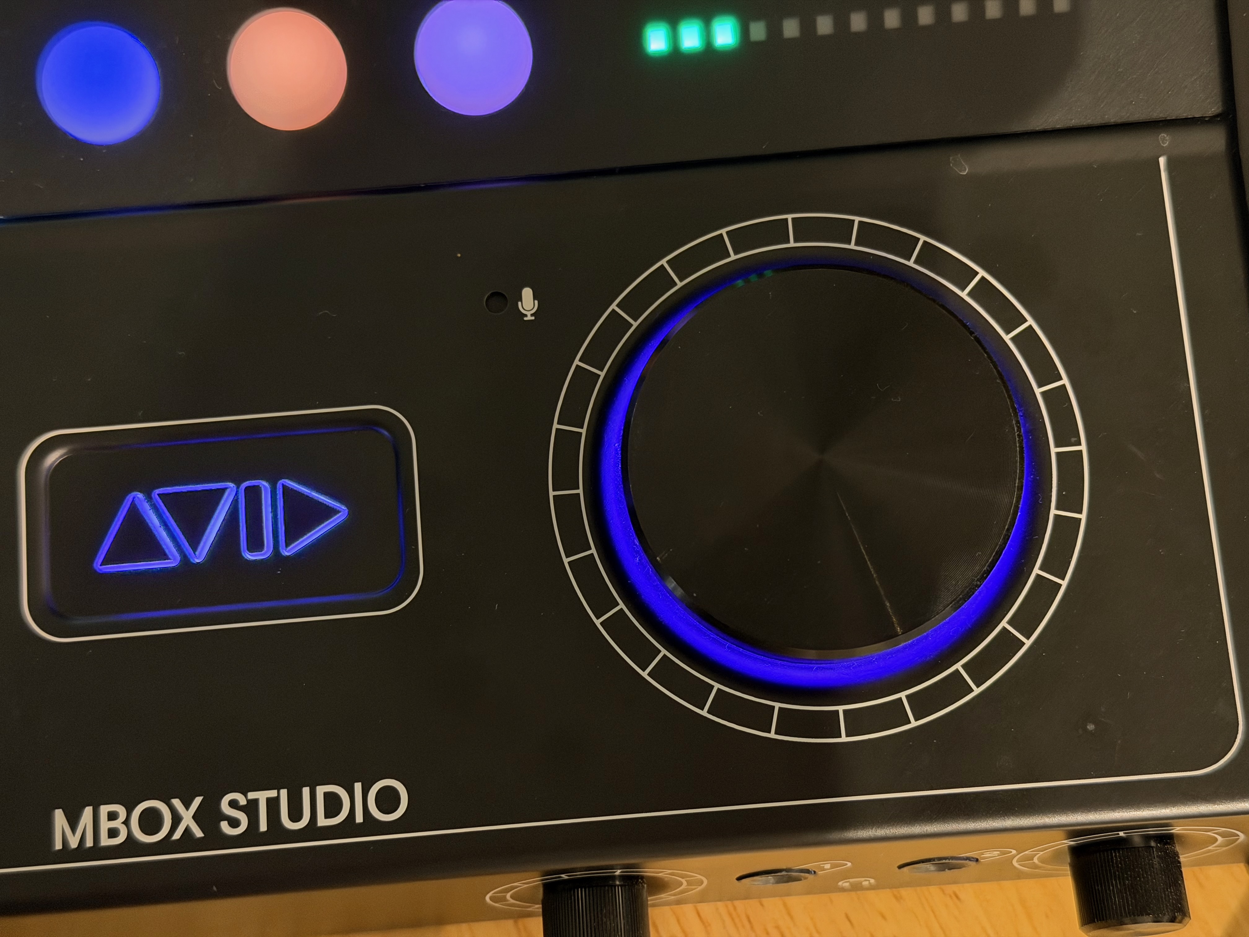 Avid Mbox Studio (34621)