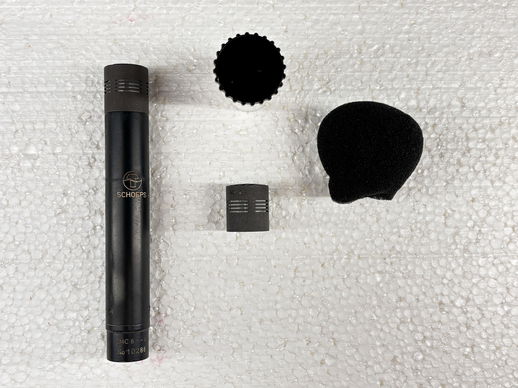 MICRO PRO SCHOEPS CMC 6 HyperCardioïde, plus une autre capsule Cardioïde ( plus large en prise de son ) 
