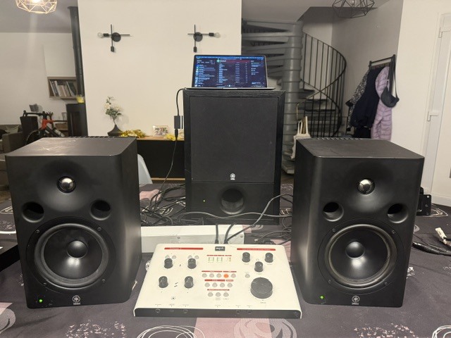 Paire Yamaha MSP7 Studio + caisson SW10 Studio 