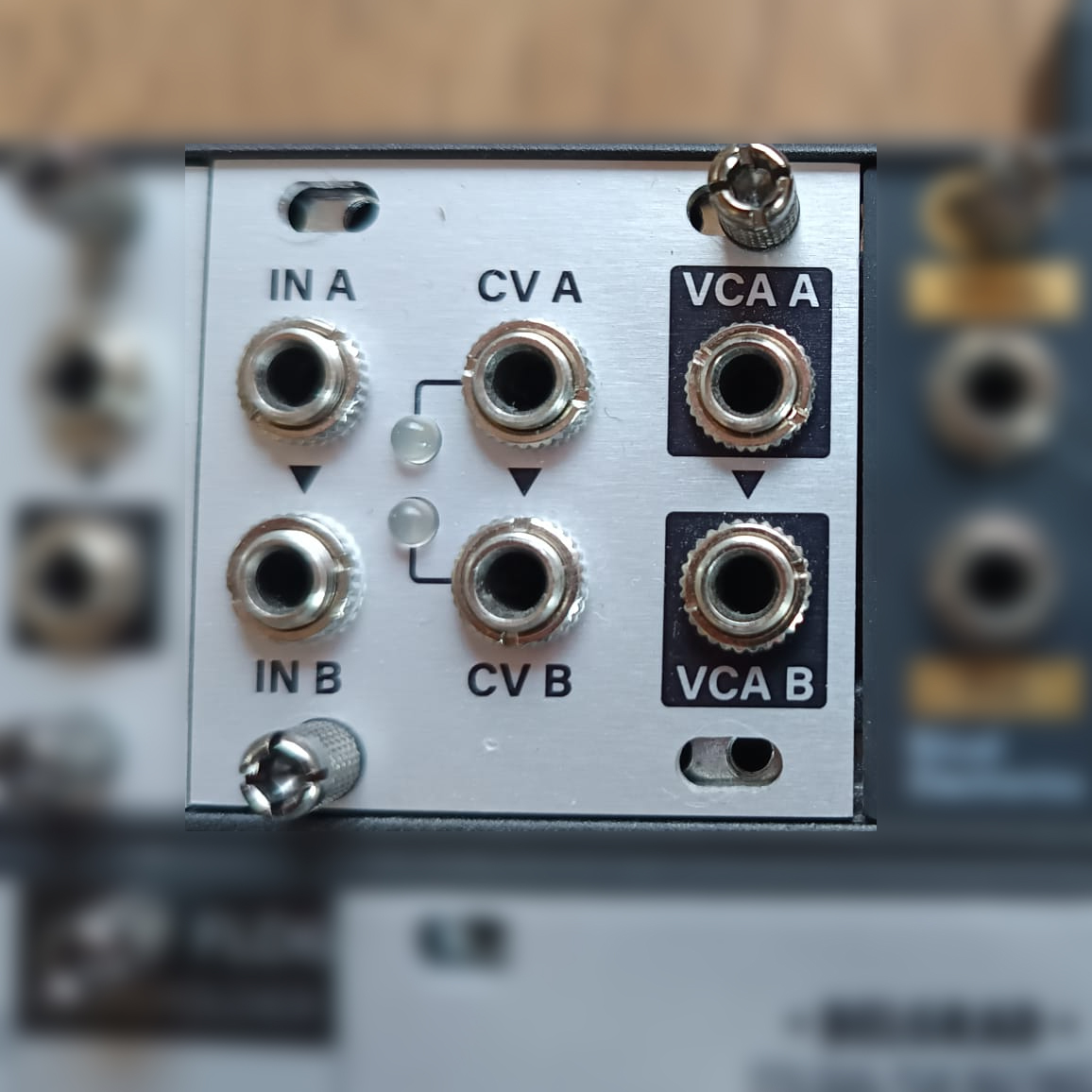 Vends Intellijel dual vca 1u