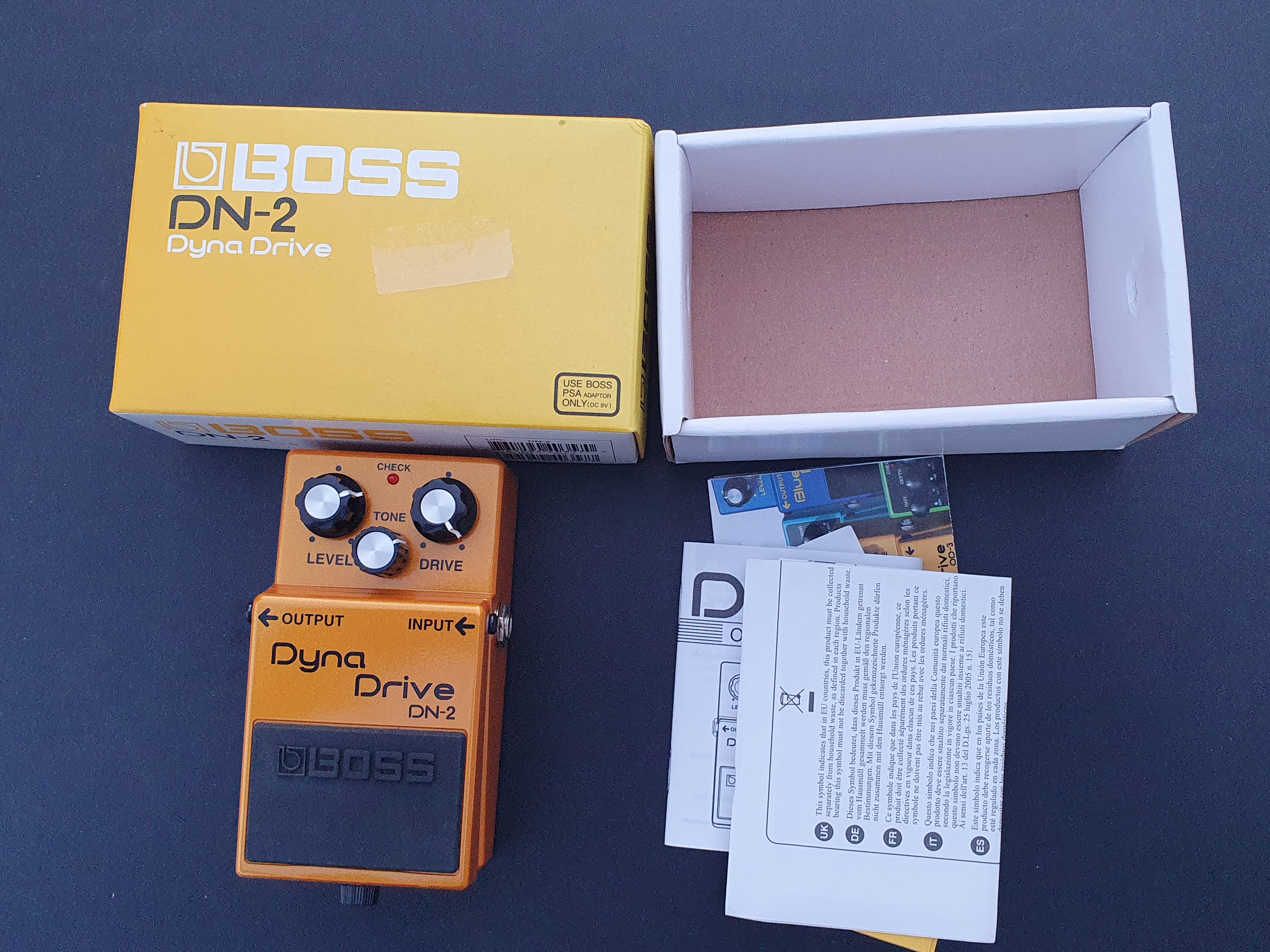 Vends Boss DN-2 Dyna Drive Boss DN-2 Dyna Drive d'occasion