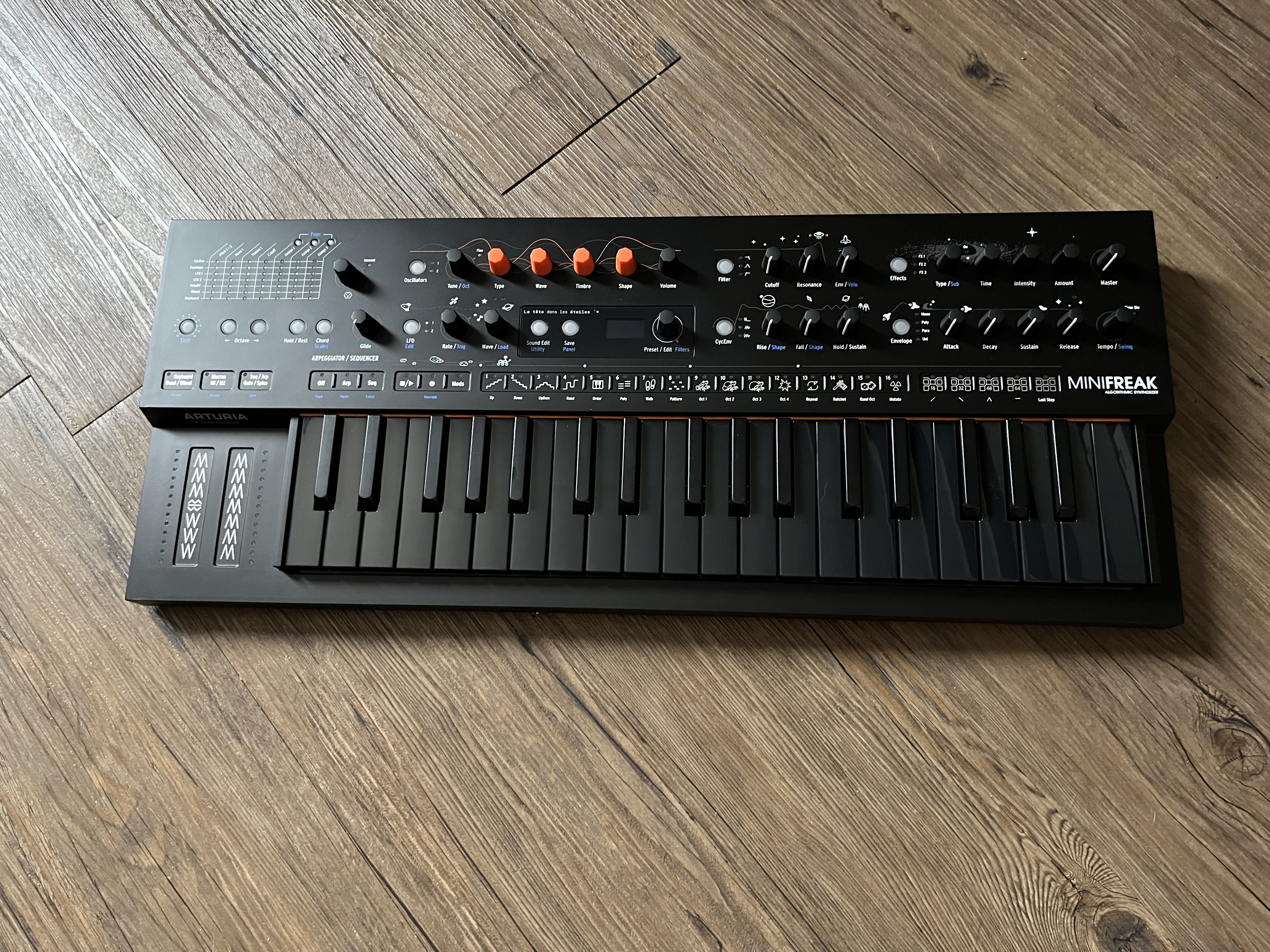 Vends Arturia Minifreak Edition Stellar sous garantie, avec licence MiniFreak V