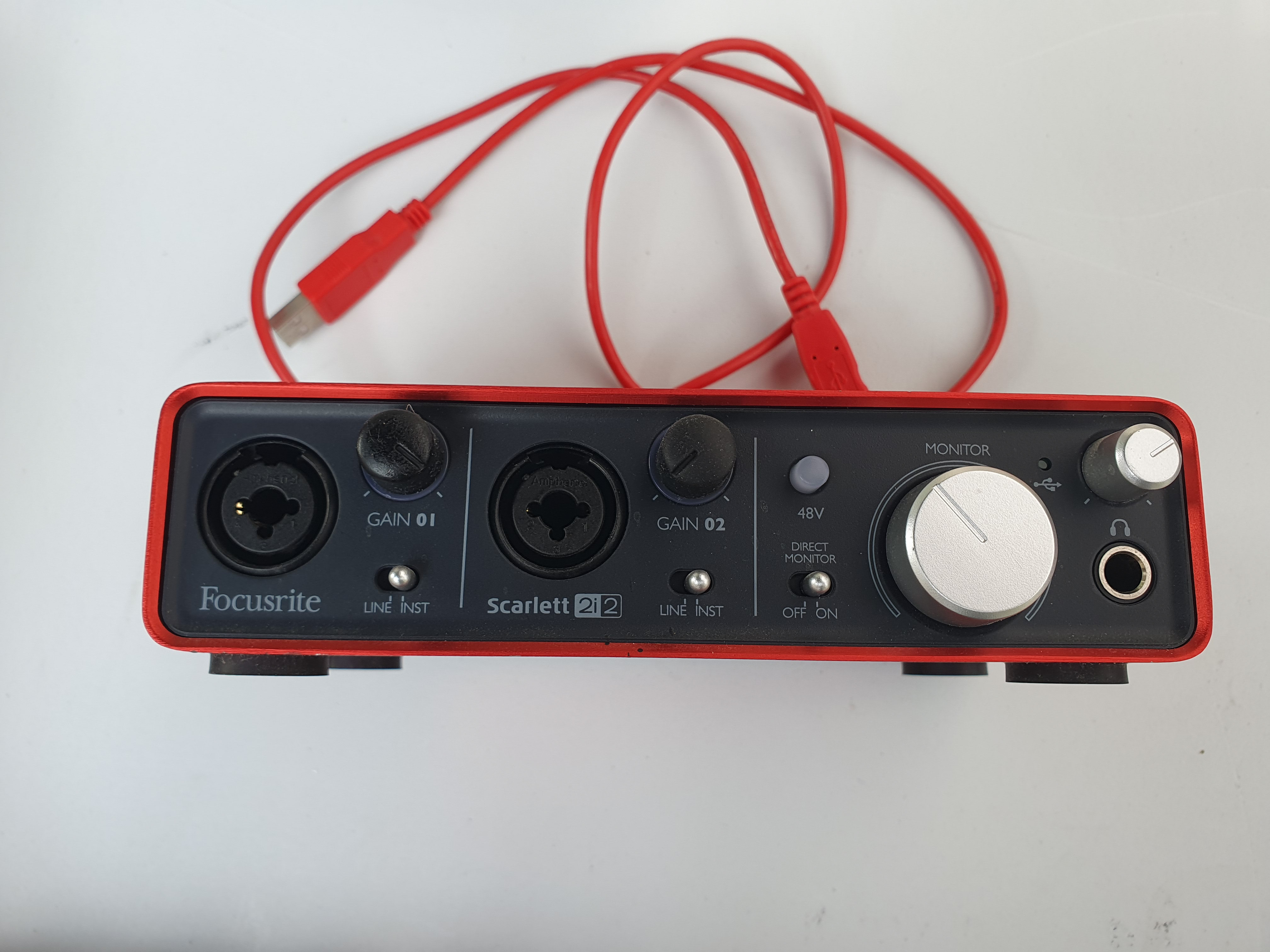 Vends ma carte son Focusrite Scarlett 2i2 Gen 1