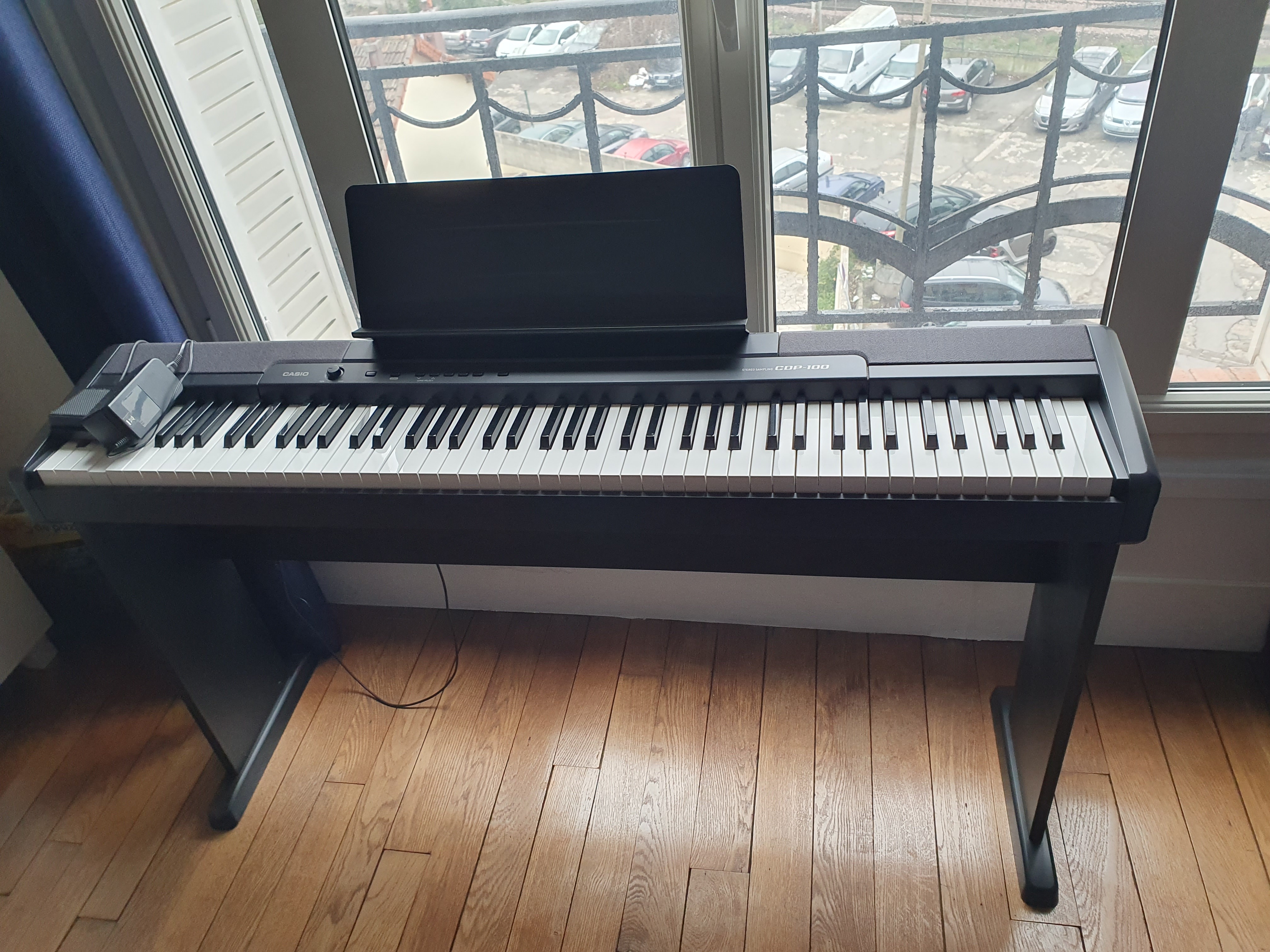 Vend un piano Casio CDP-100
