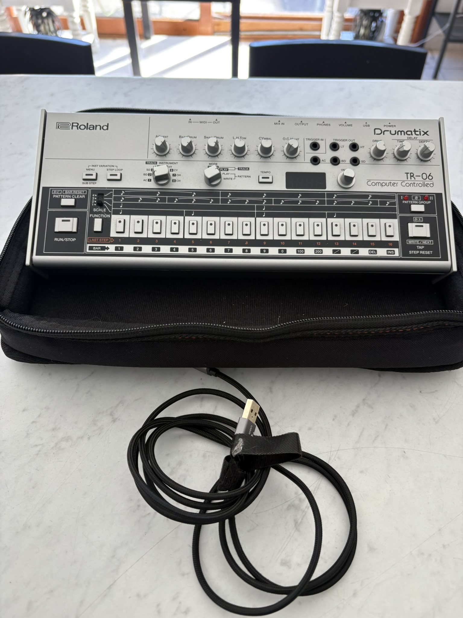 roland TR06 + bag roland
