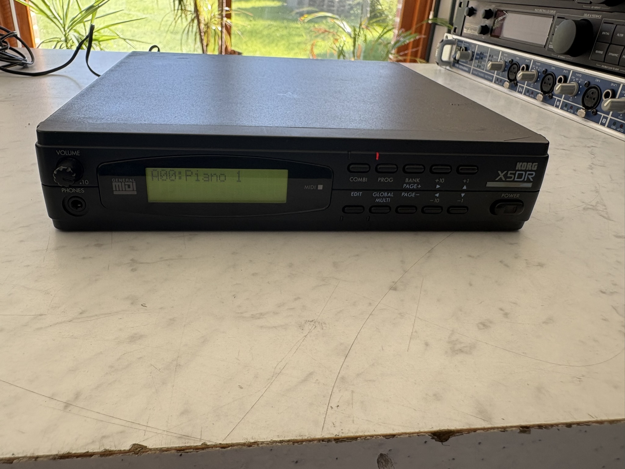 korg X5DR