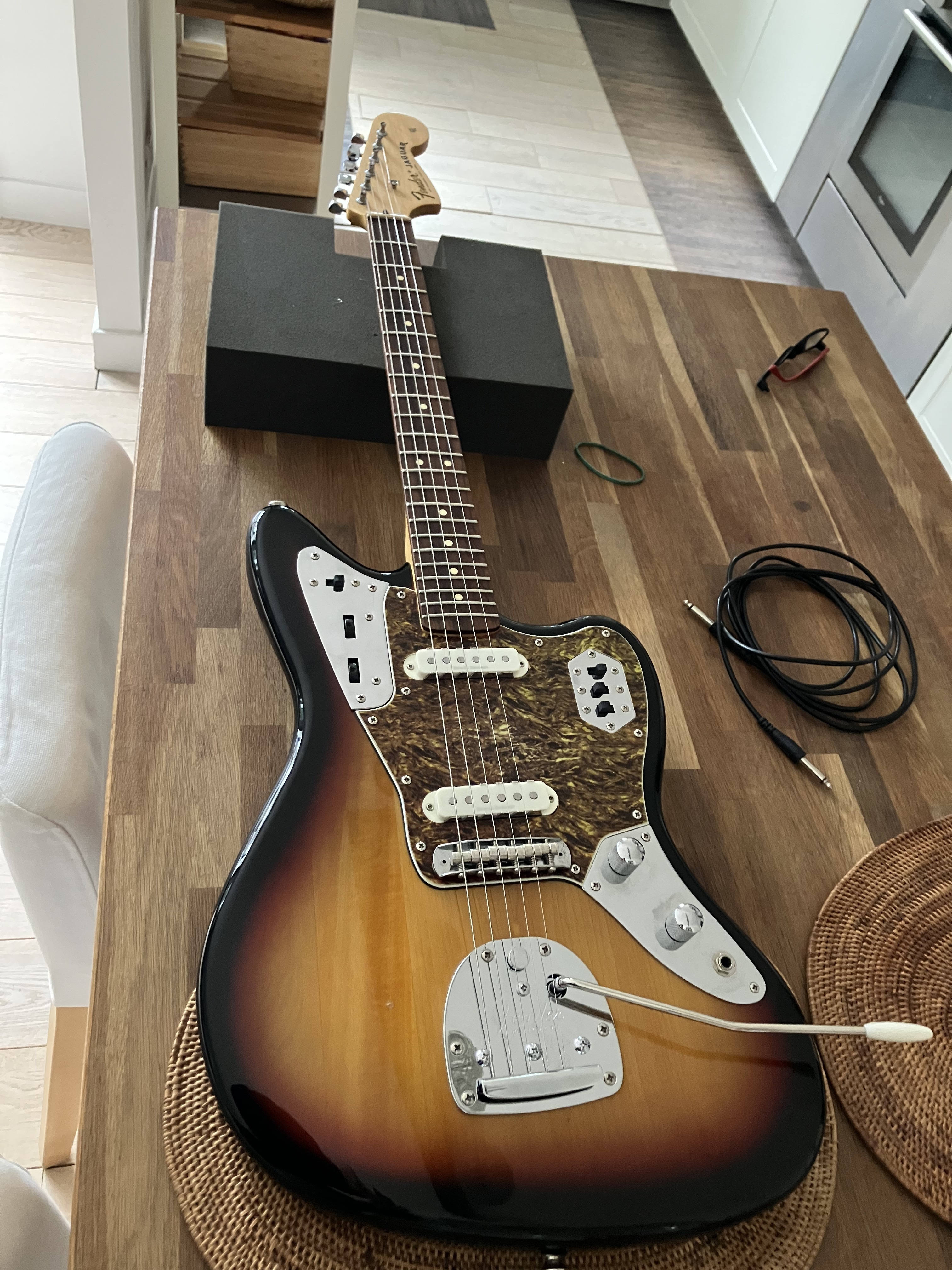 Vends Squier Jaguar
