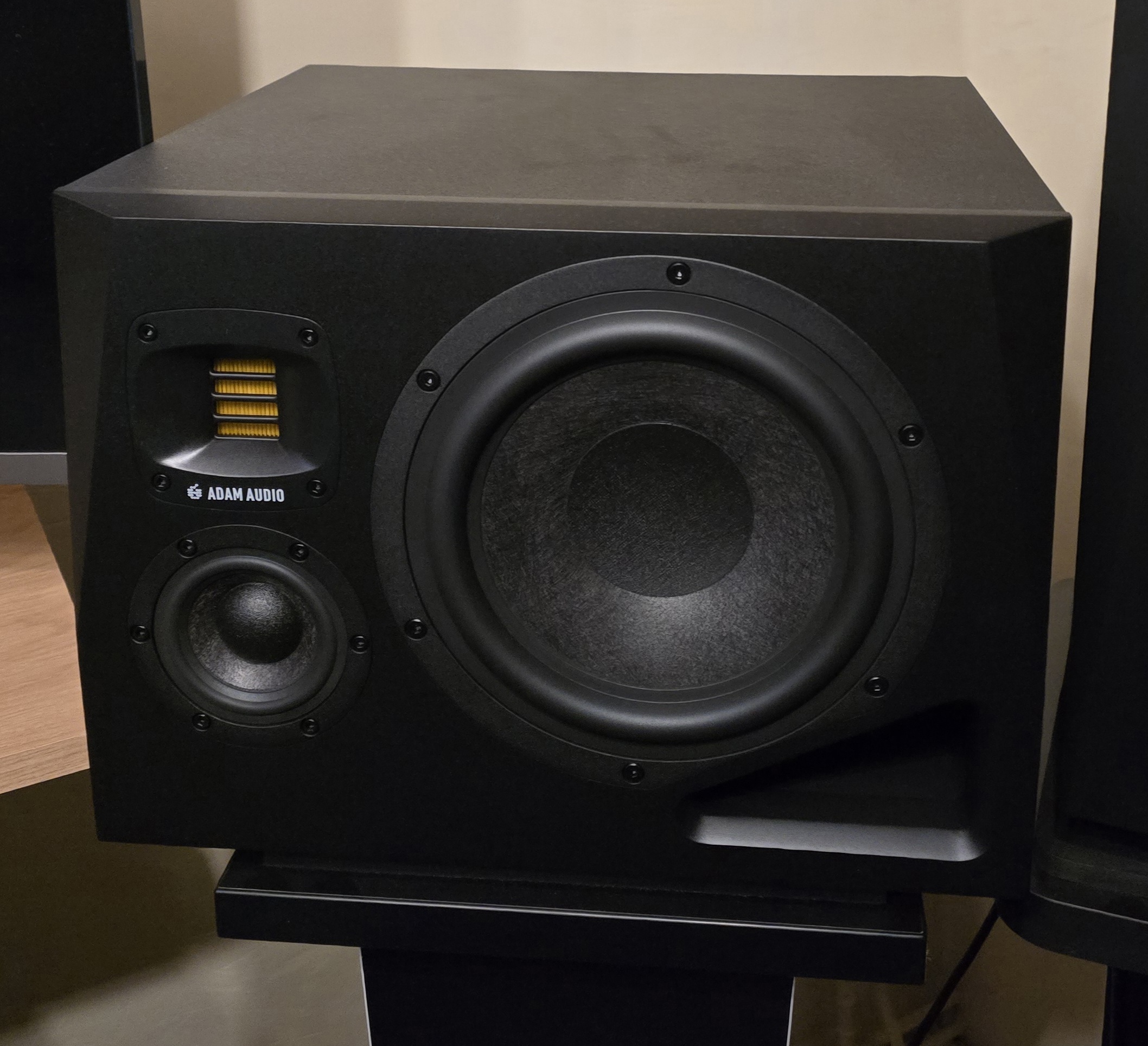 ADAM Audio A8H (97242)