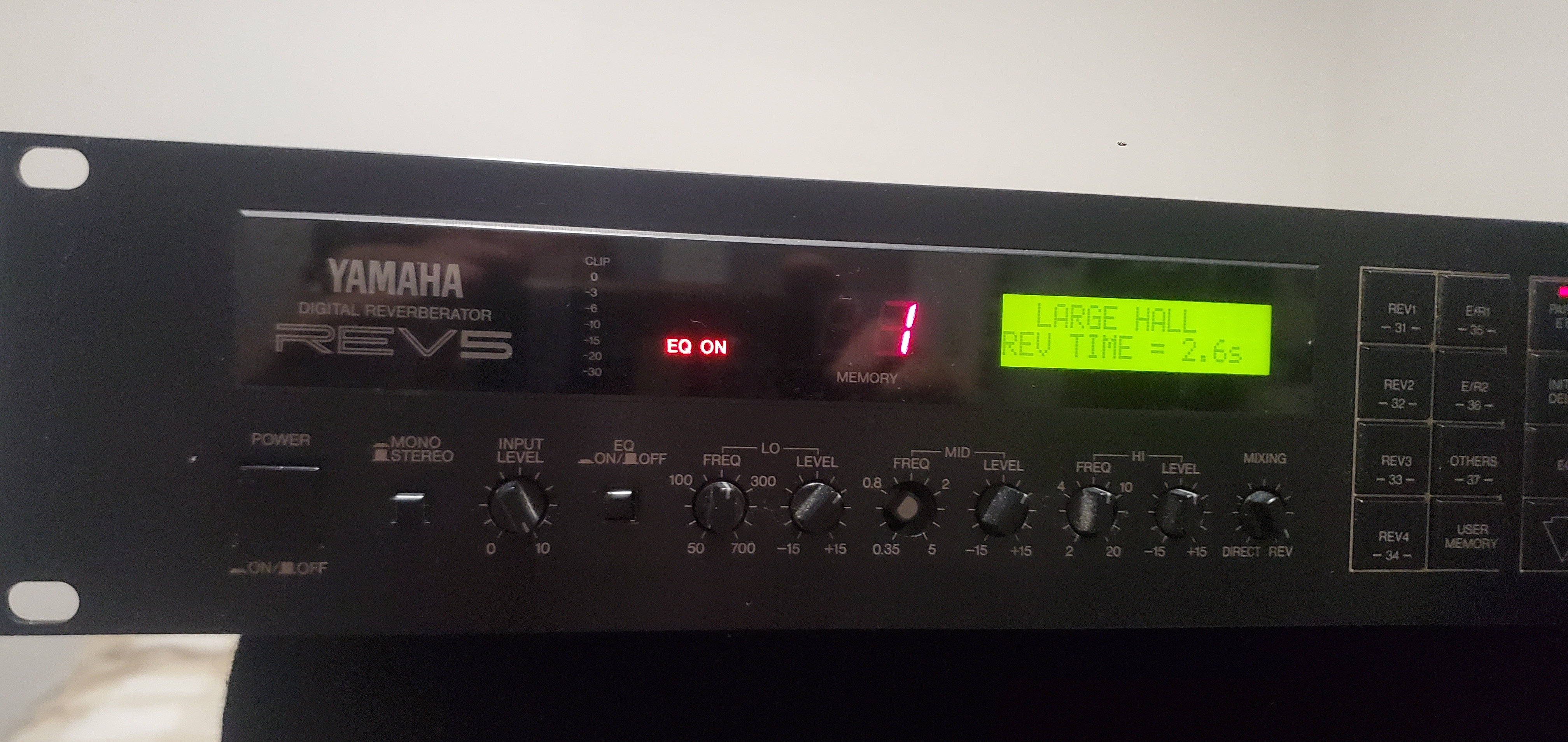Yamaha REV5 (58609)