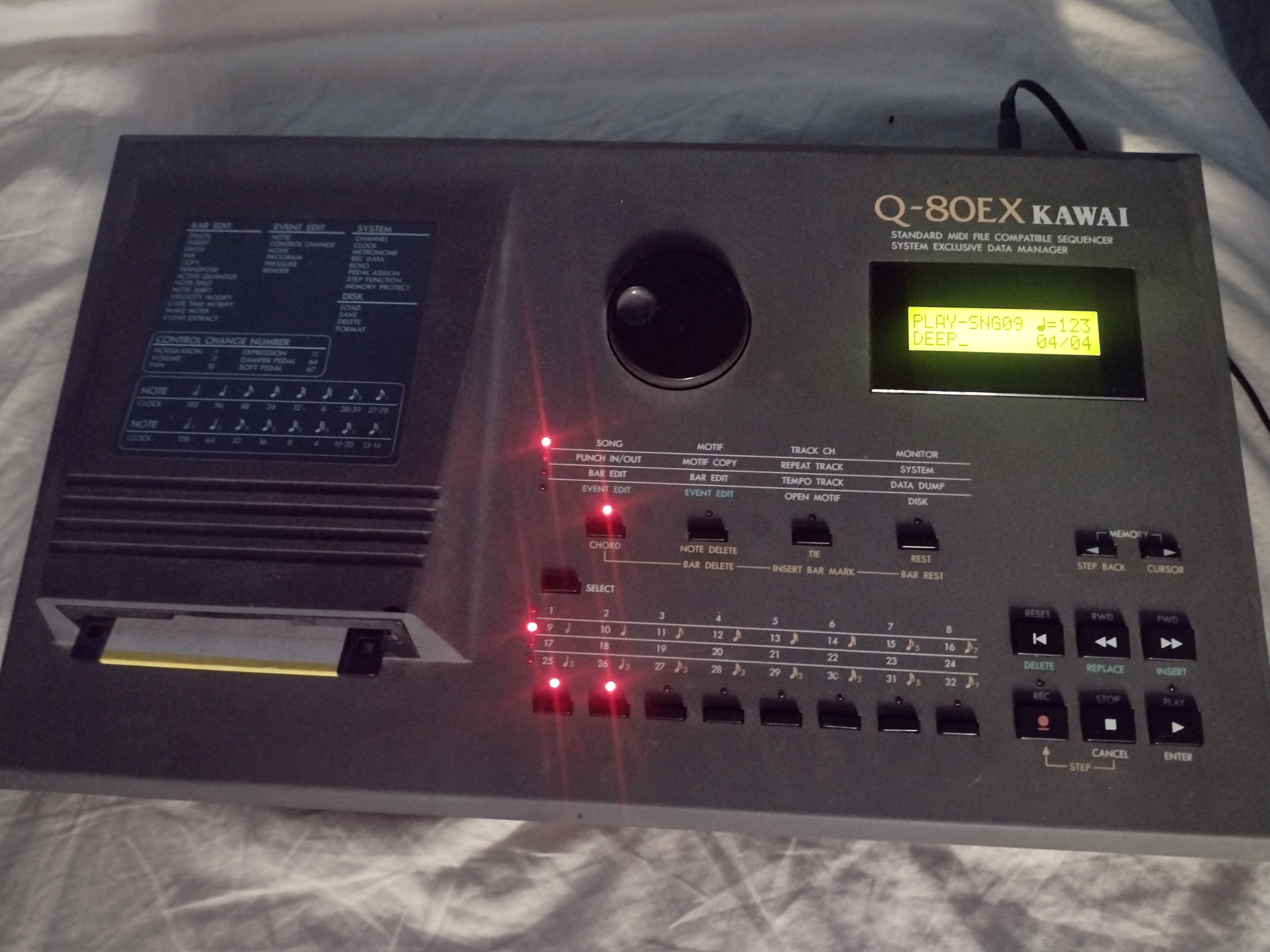  séquenceur Kawai Q-80EX.
