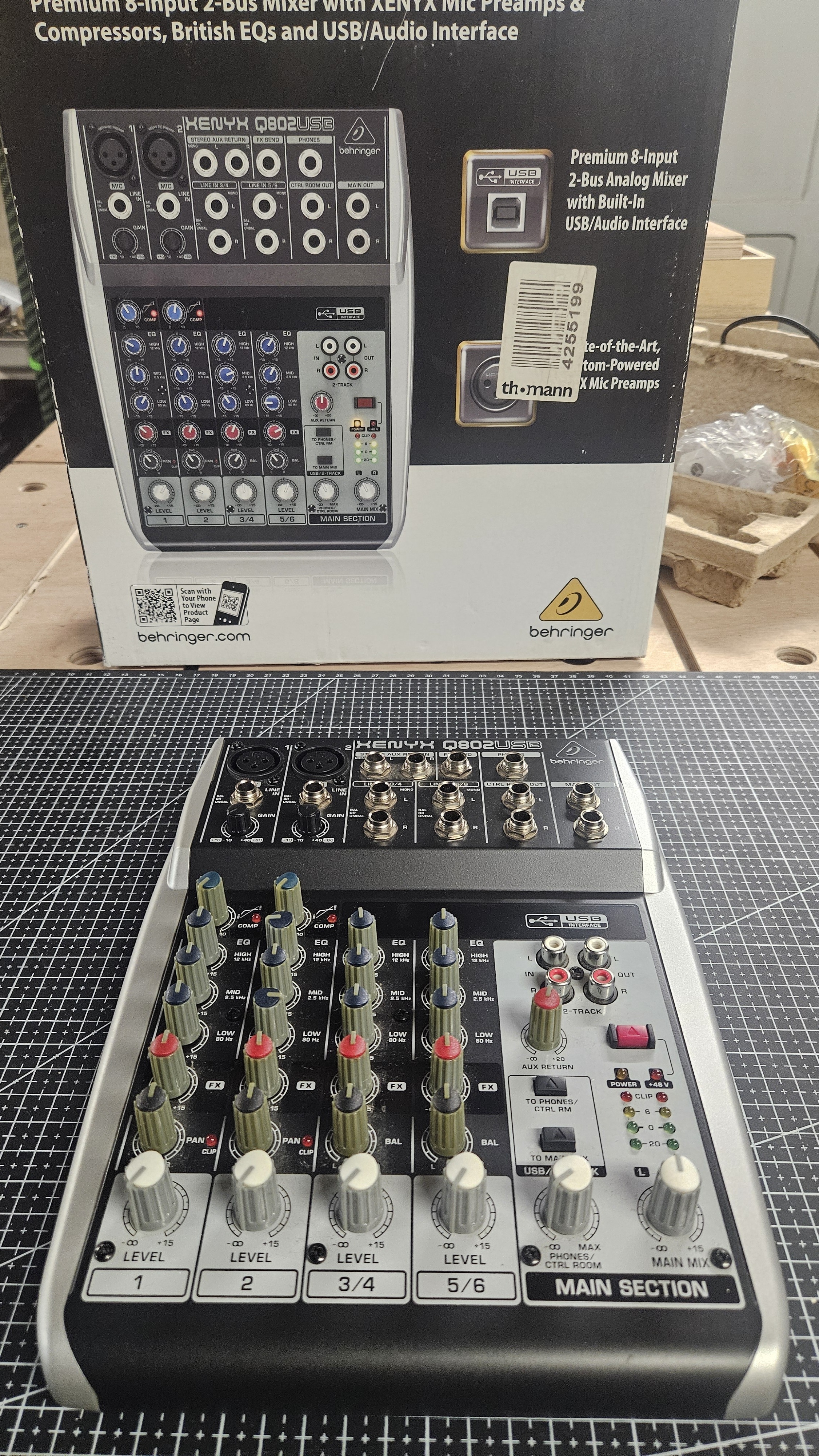 Si petite, si capable: Behringer Xenyx Q802USB
