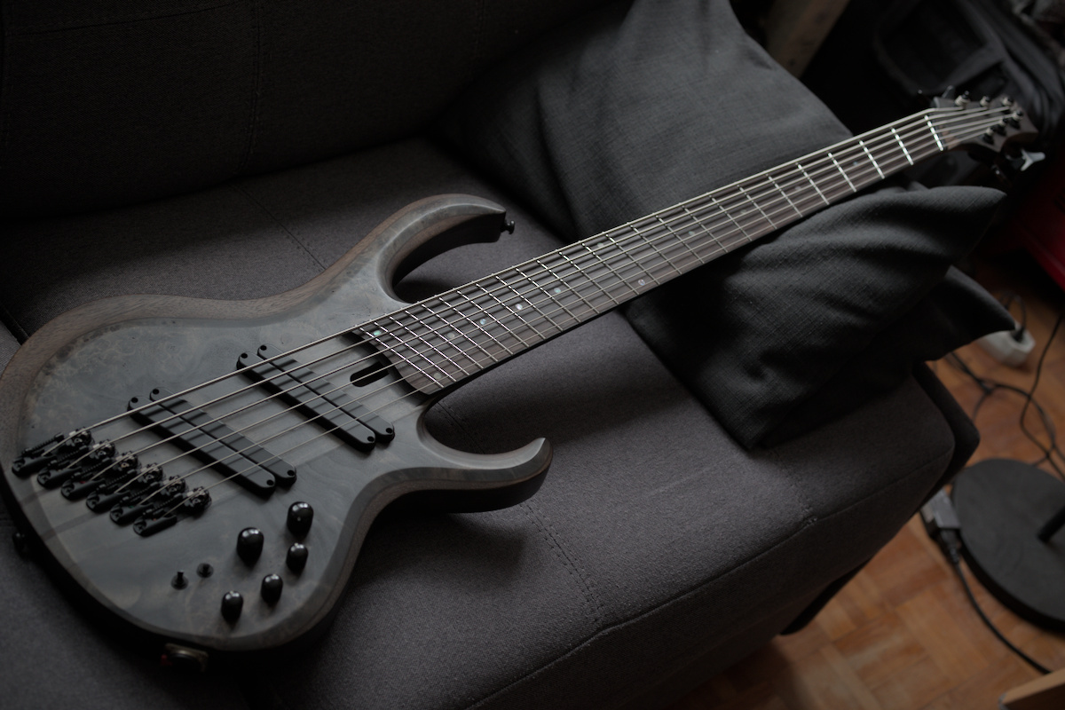 Vends Ibanez BTB806MS