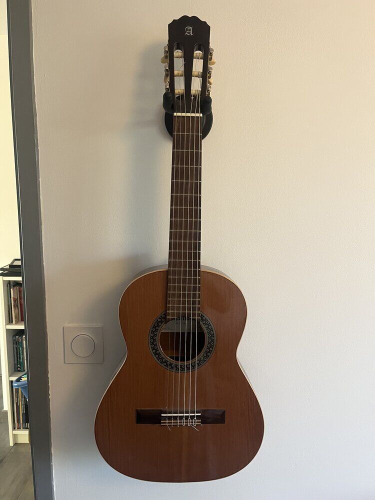 Guitare Alhambra enfant
